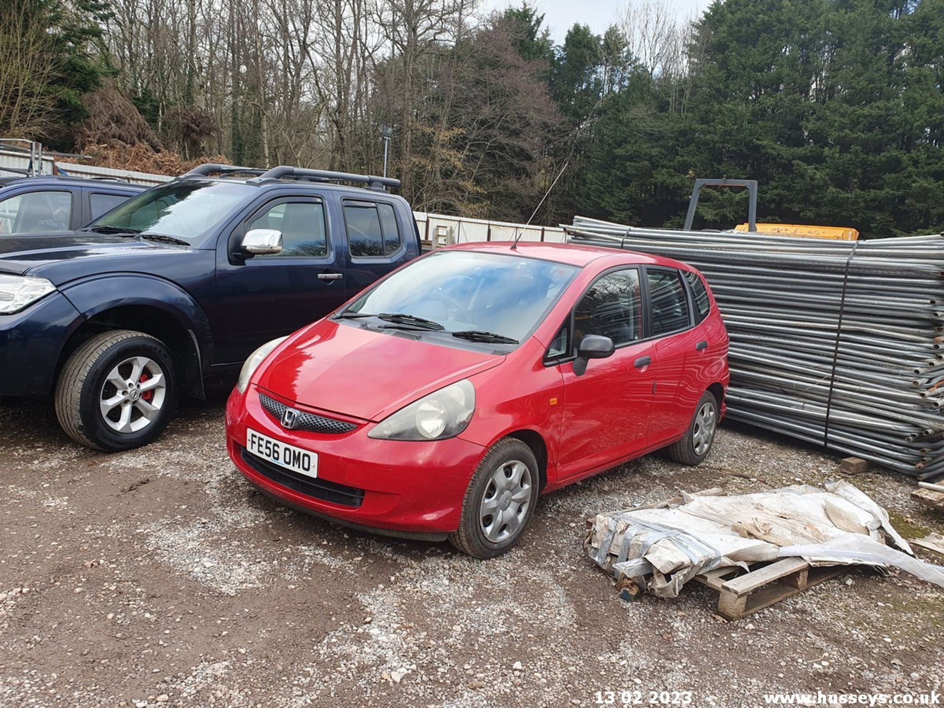 06/56 HONDA JAZZ S - 1246cc 5dr Hatchback (Red, 140k) - Image 2 of 28