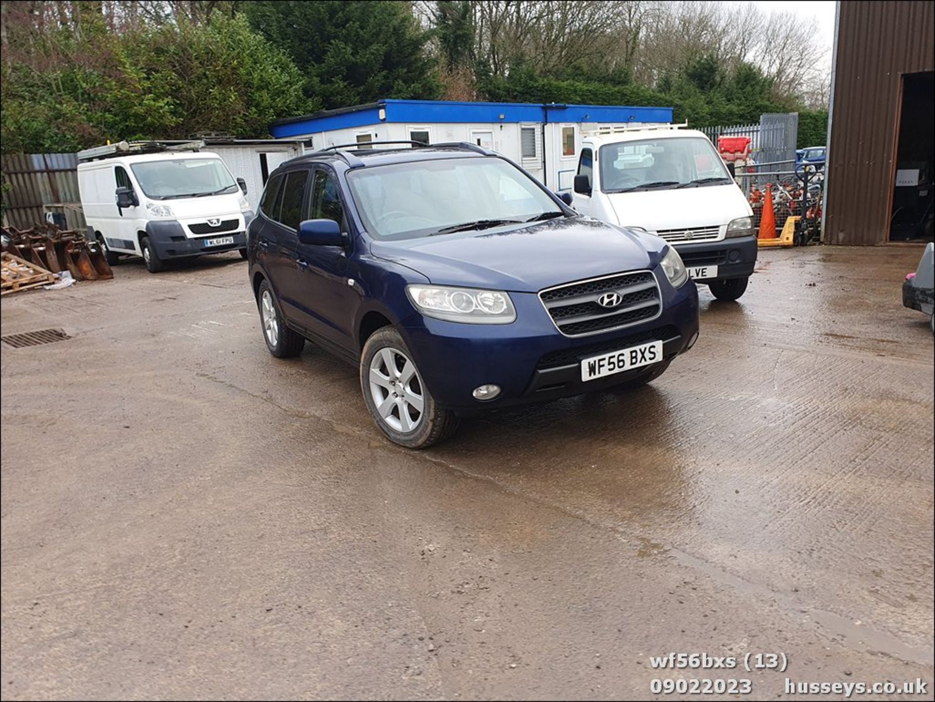 06/56 HYUNDAI SANTA FE CDX+ CRTD A - 2188cc 5dr Estate (Blue, 92k) - Image 13 of 45