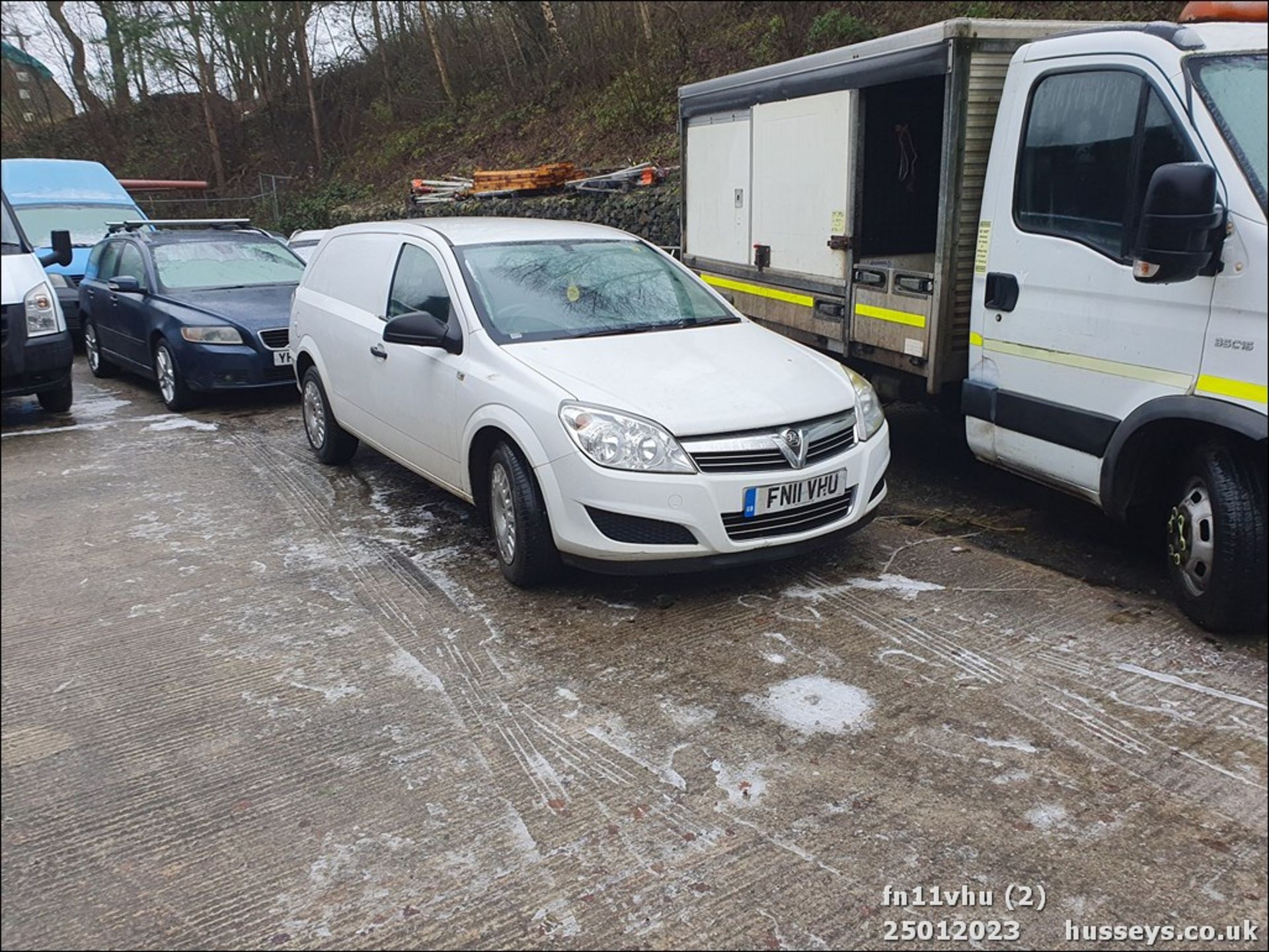 11/11 VAUXHALL ASTRA CLUB A/C CDTI - 1686cc 3dr Van (White, 90k) - Image 3 of 29