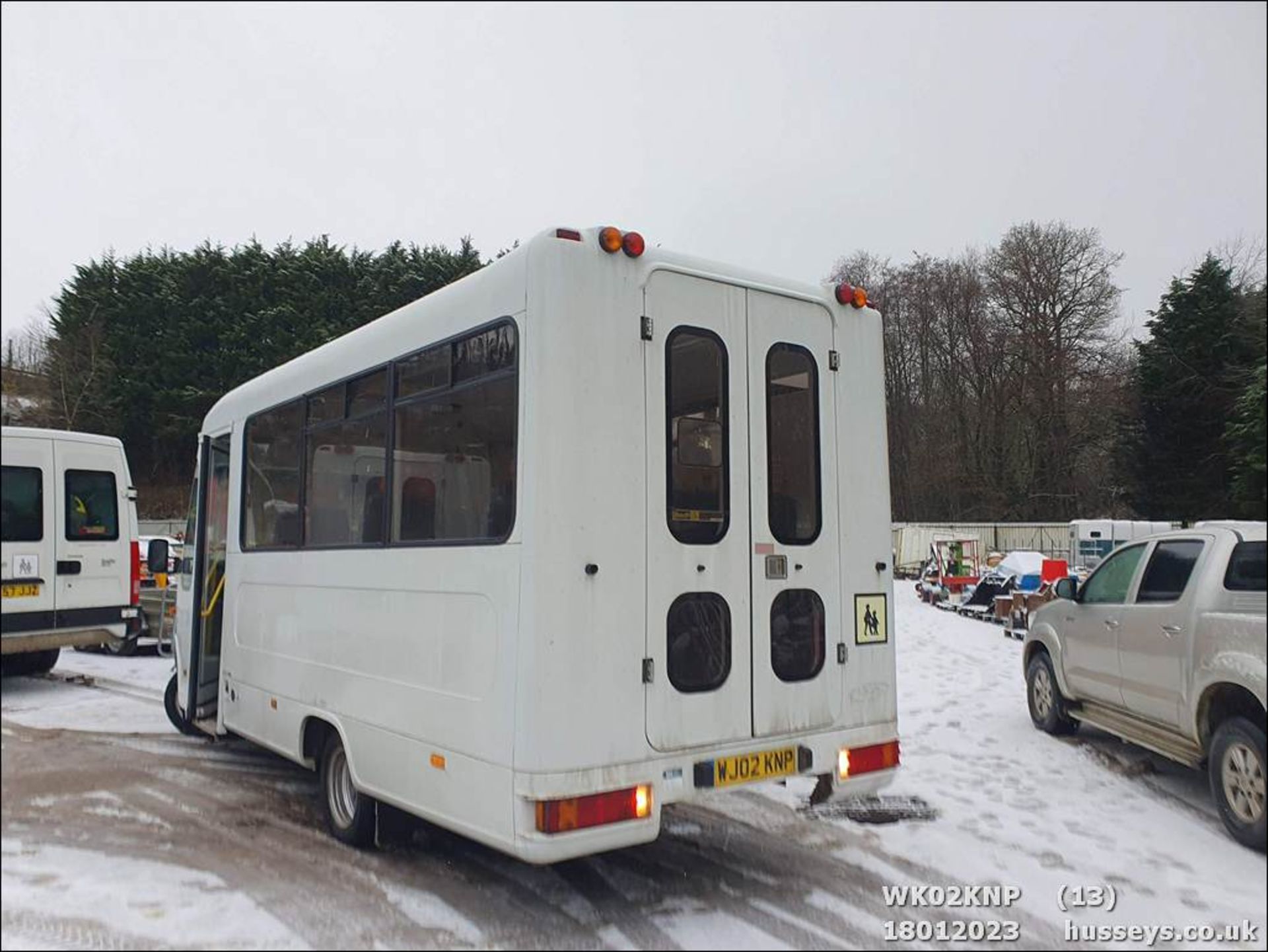 02/02 MERCEDES SPRINTER 413 CDI - 2151cc 2dr Minibus (White, 415k) - Image 14 of 15