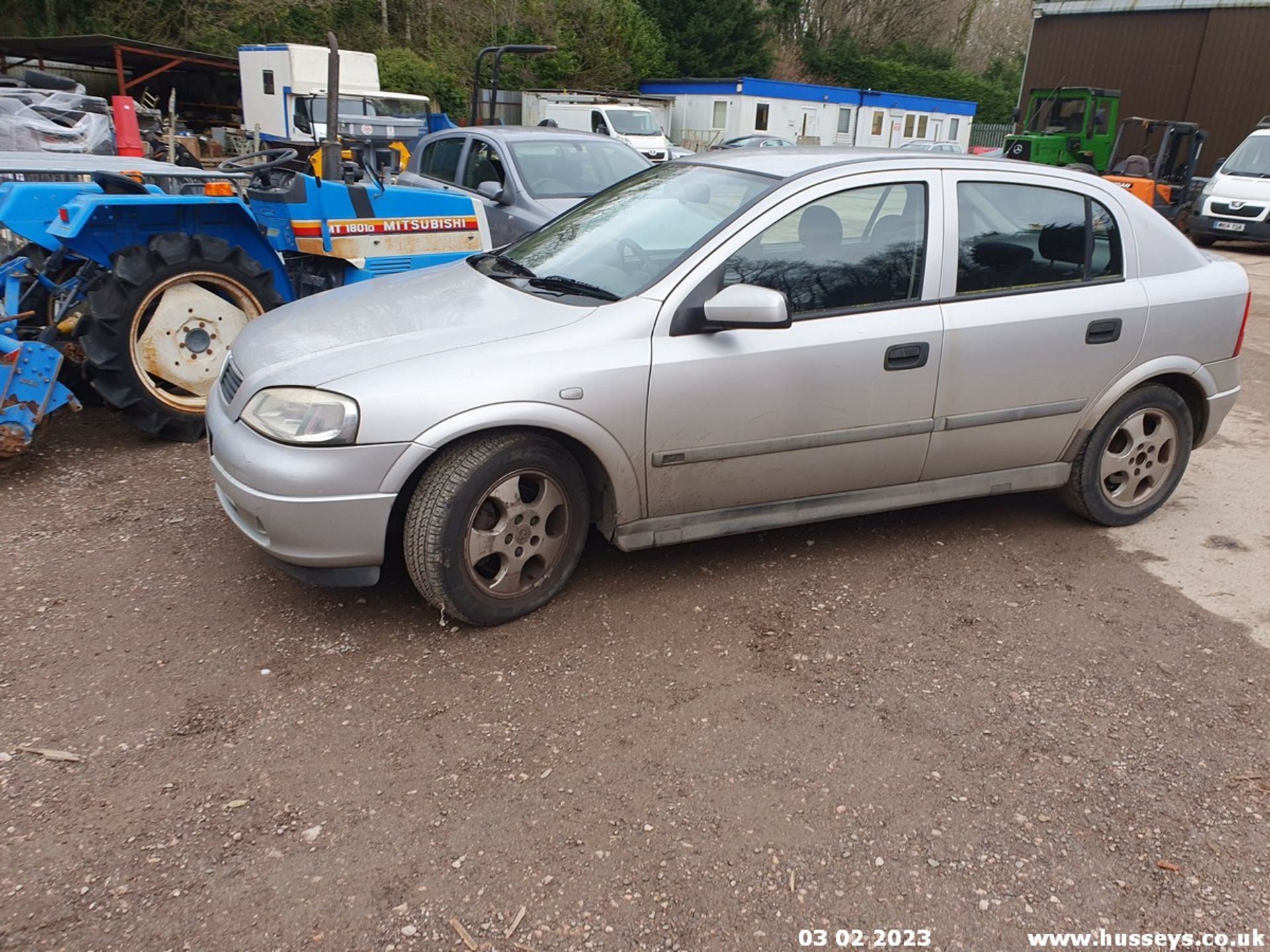 2000 VAUXHALL ASTRA CDX 16V AUTO - 1796cc 5dr Hatchback (Silver, 117k) - Image 13 of 32