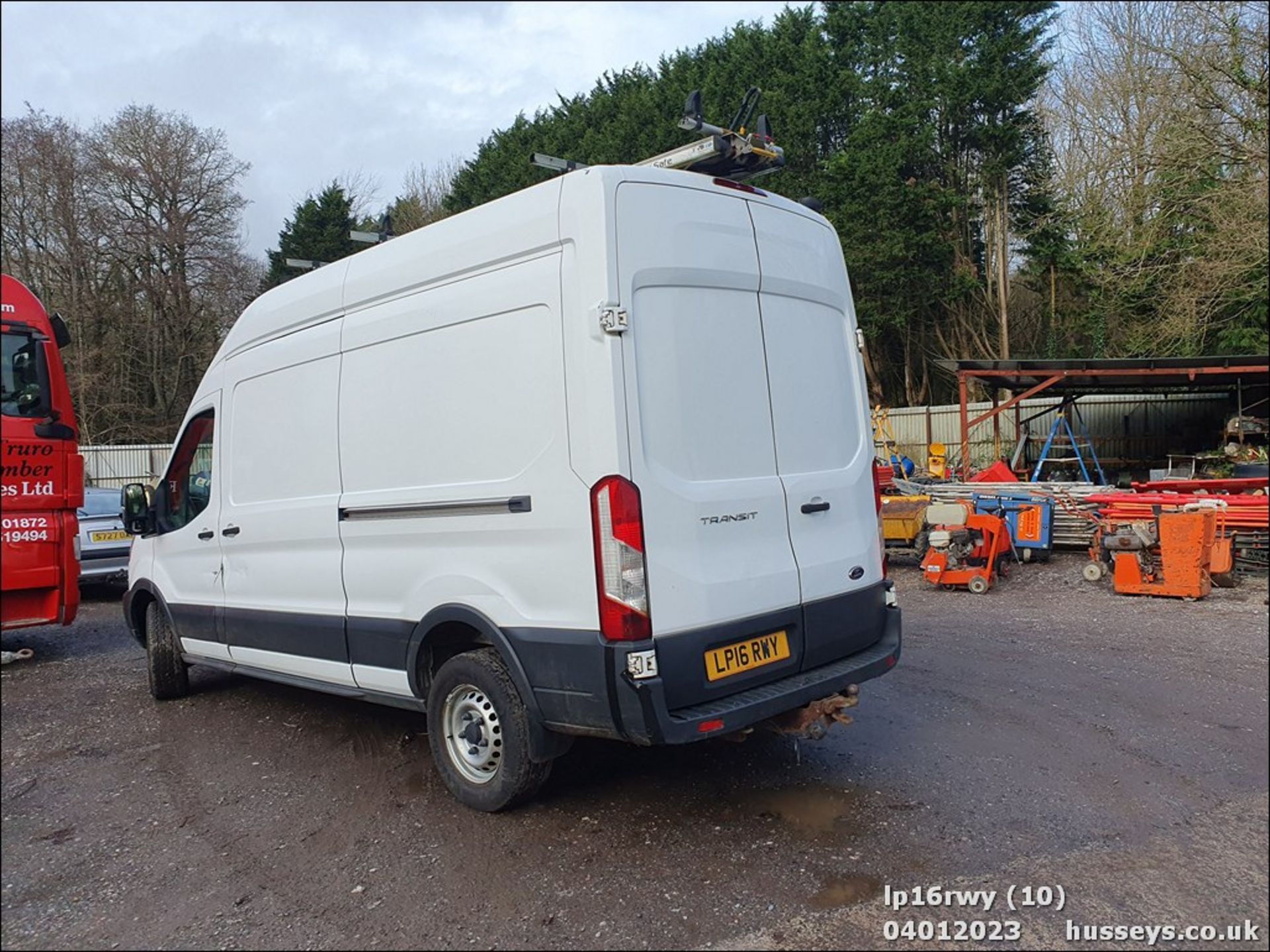 16/16 FORD TRANSIT 350 - 2198cc 5dr Van (White, 142k) - Image 11 of 37