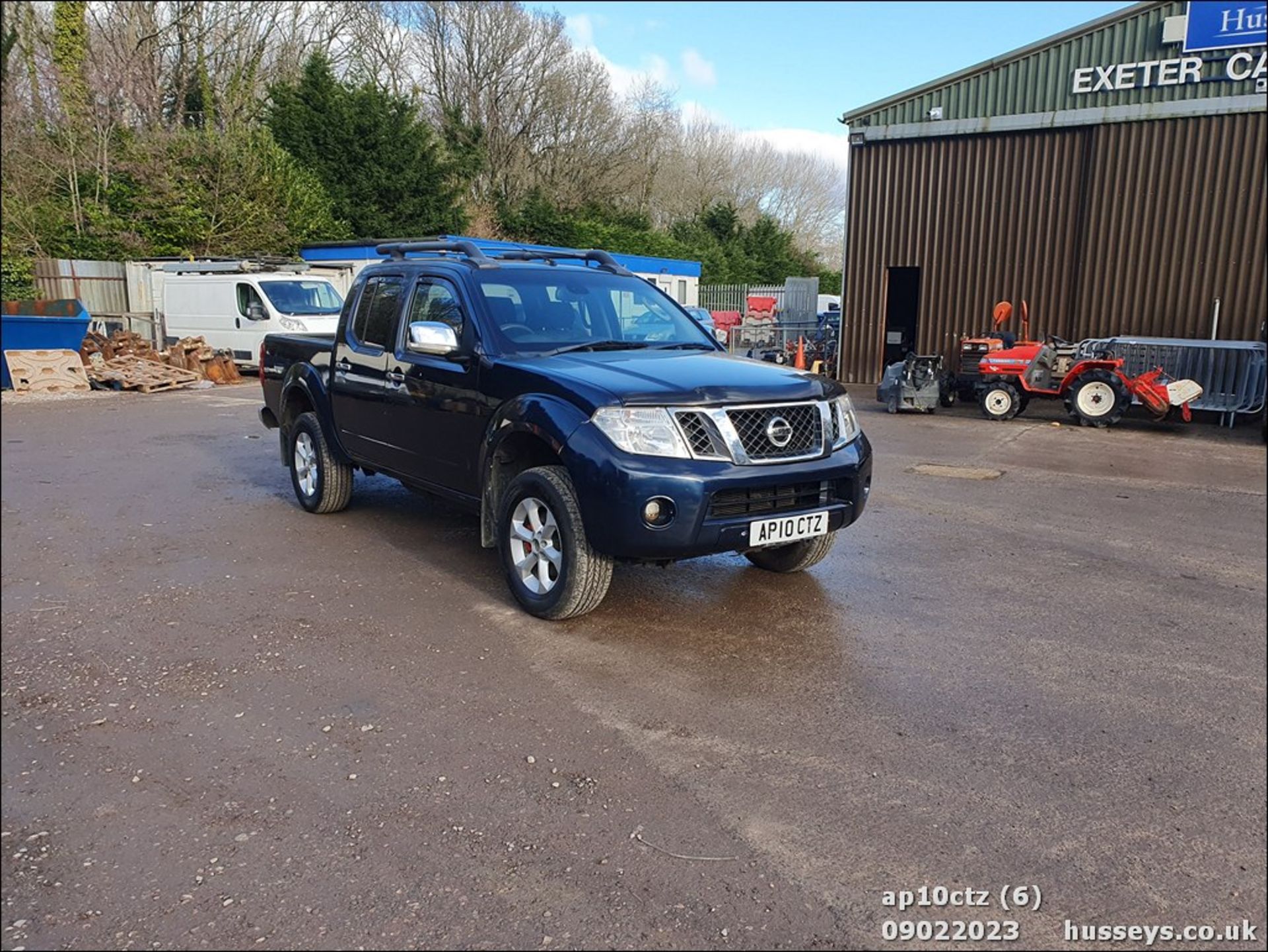 10/10 NISSAN NAVARA TEKNA D/C DCI 188 - 2488cc Pickup (Blue, 124k) - Image 7 of 45