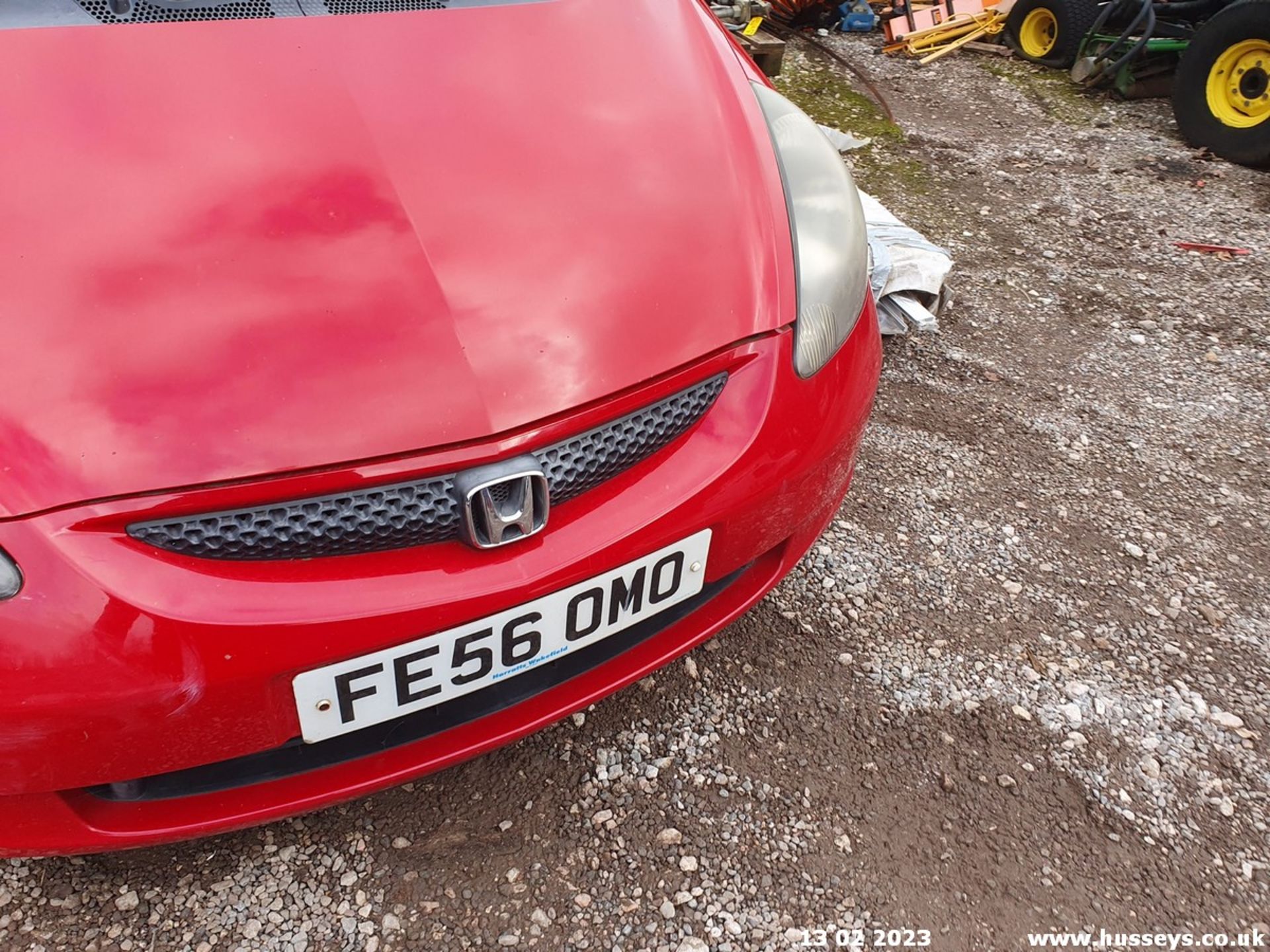 06/56 HONDA JAZZ S - 1246cc 5dr Hatchback (Red, 140k) - Image 10 of 28