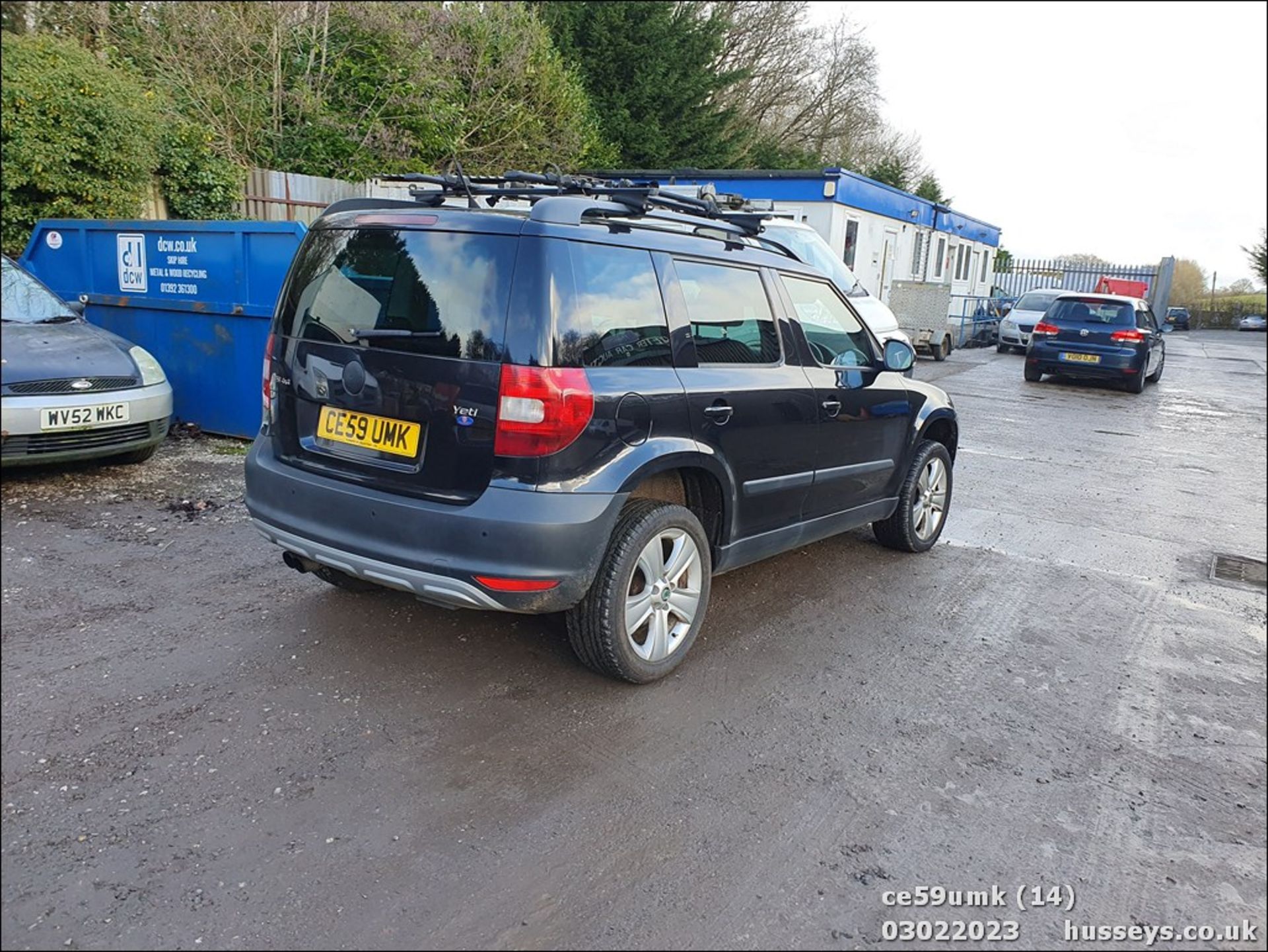 09/59 SKODA YETI SE TSI 4X4 - 1798cc 5dr Hatchback (Black, 51k) - Image 13 of 40