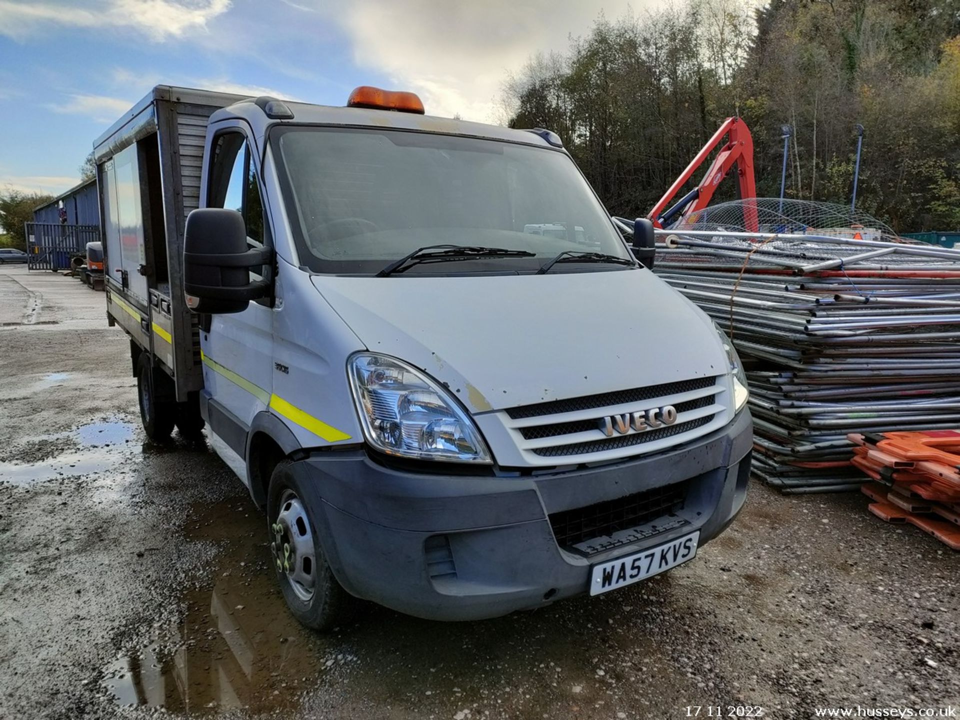 07/57 IVECO DAILY 35C15 MWB - 2998cc 2dr Tipper (White) - Image 4 of 25