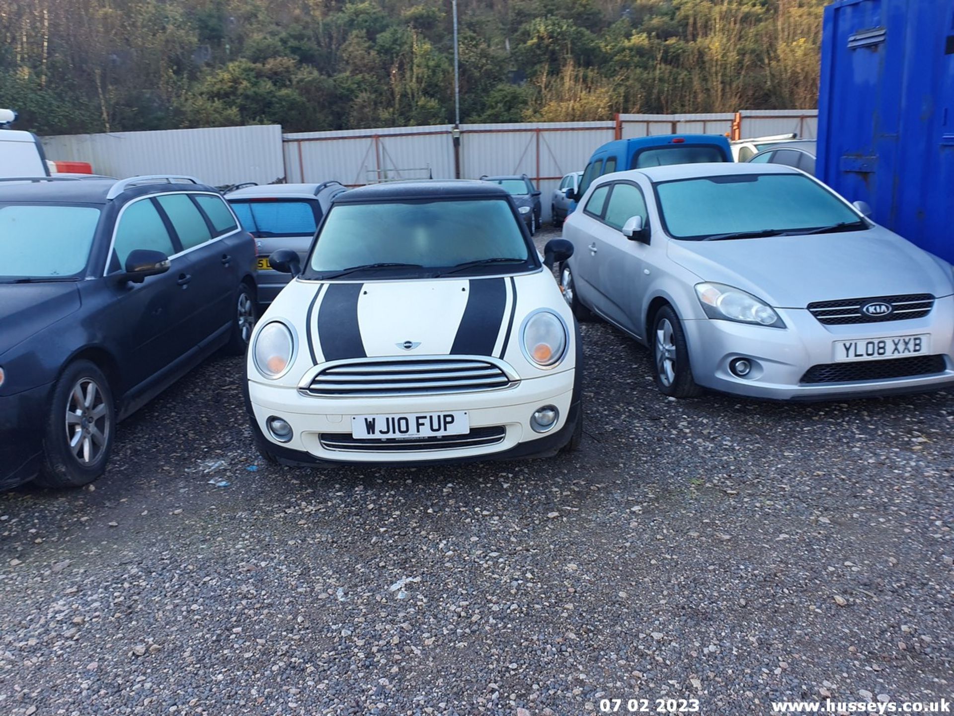 10/10 MINI COOPER AUTO - 1598cc 3dr Hatchback (White, 73k) - Image 7 of 29