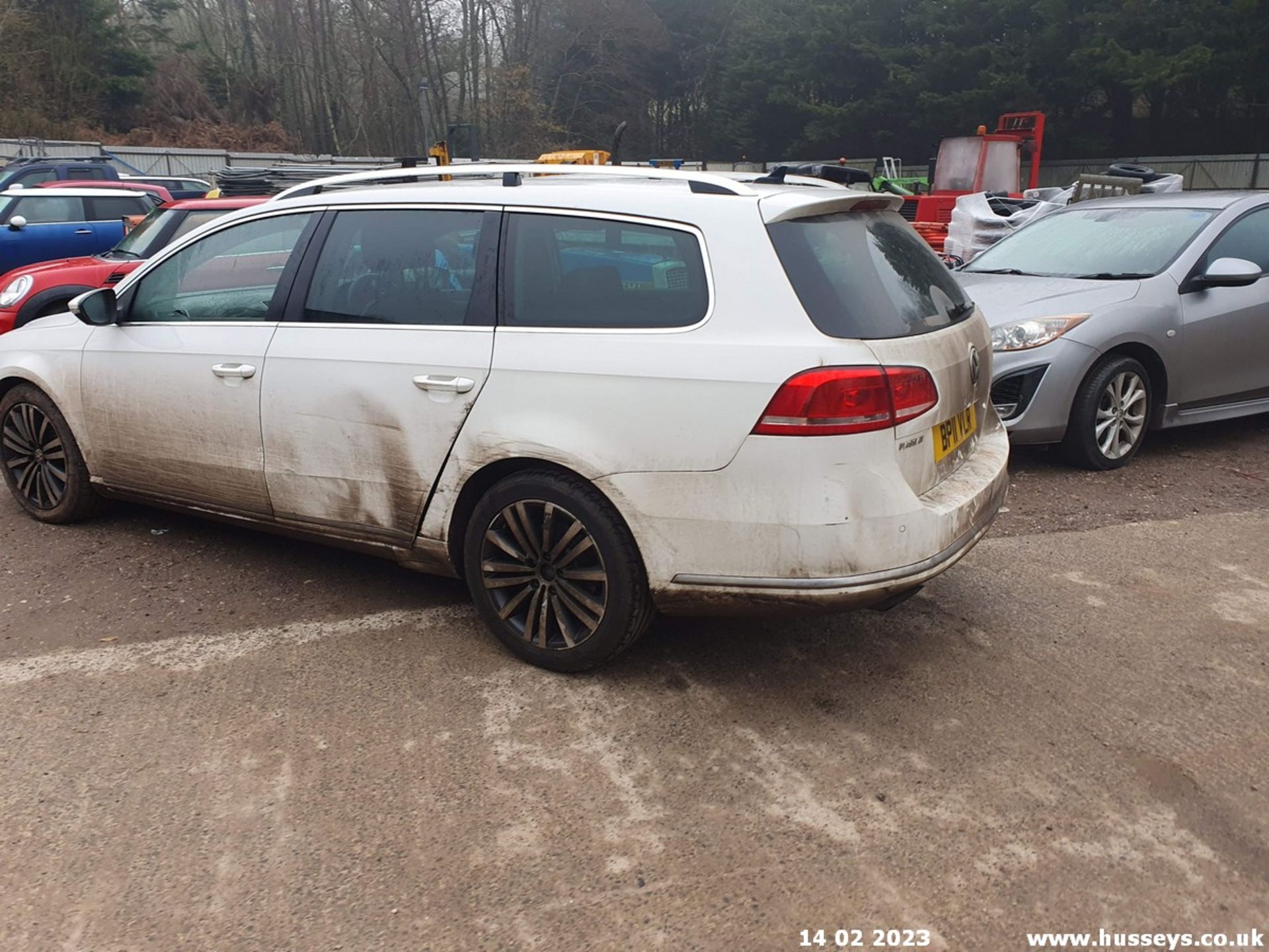 11/11 VOLKSWAGEN PASSAT SPORT BLUEMOTN TEC - 1968cc 5dr Estate (White, 141k) - Image 10 of 51