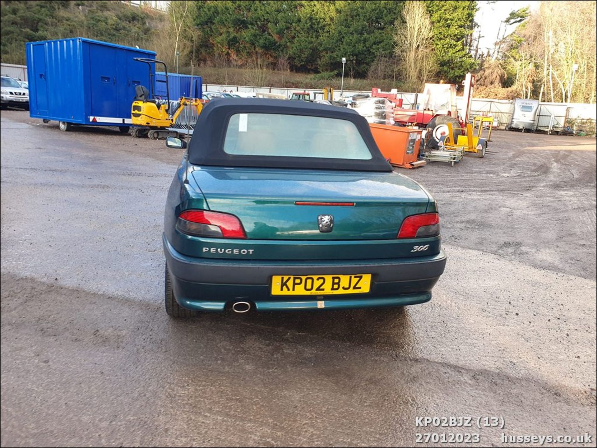 02/02 PEUGEOT 306 CABRIOLET SE 16V - 1761cc 2dr Convertible (Green, 94k) - Image 14 of 40