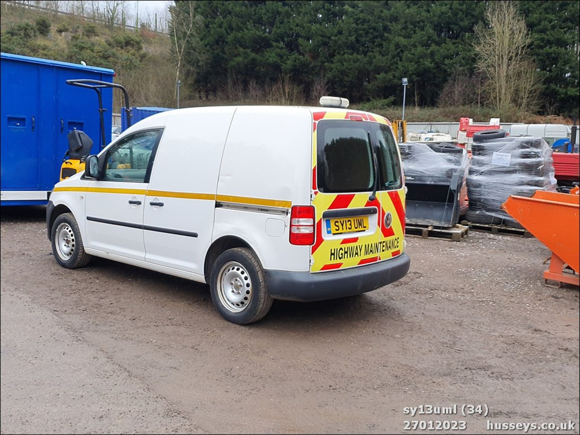 13/13 VOLKSWAGEN CADDY C20 TDI 102 - 1598cc 5dr Van (White, 173k) - Image 34 of 49