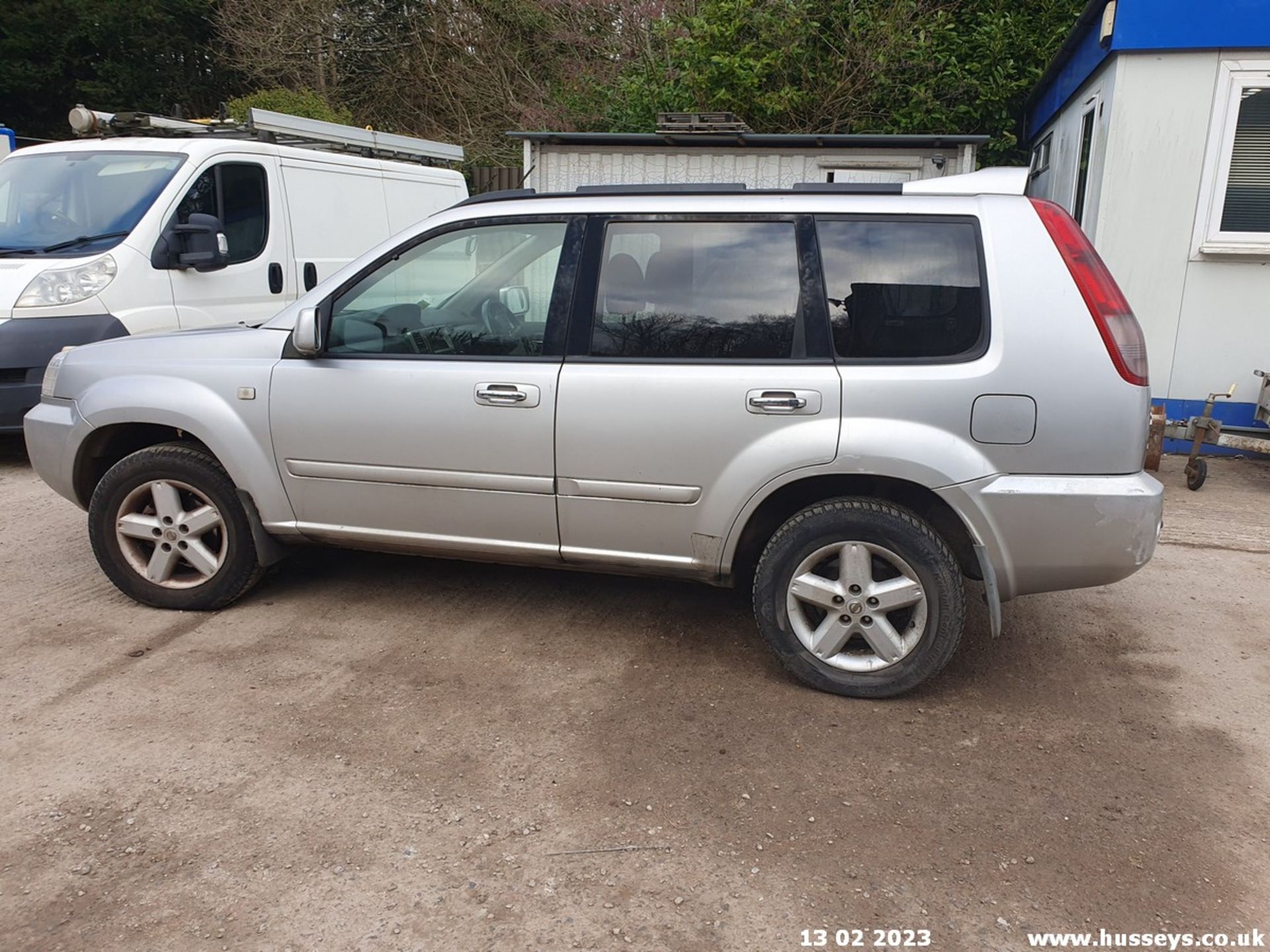 06/06 NISSAN X-TRAIL COLUMBIA DCI - 2184cc 5dr Estate (Silver, 135k) - Image 5 of 28