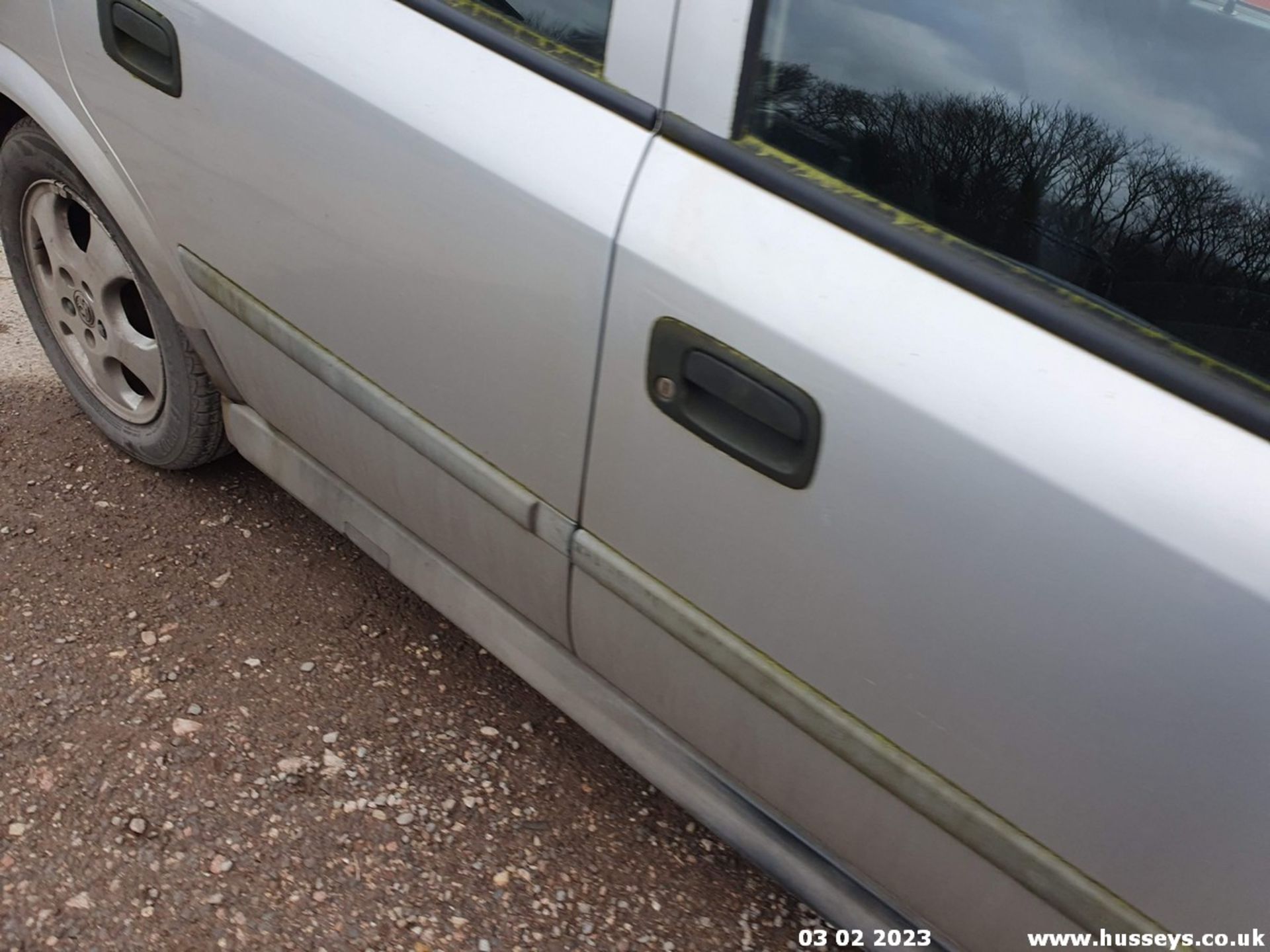 2000 VAUXHALL ASTRA CDX 16V AUTO - 1796cc 5dr Hatchback (Silver, 117k) - Image 24 of 32