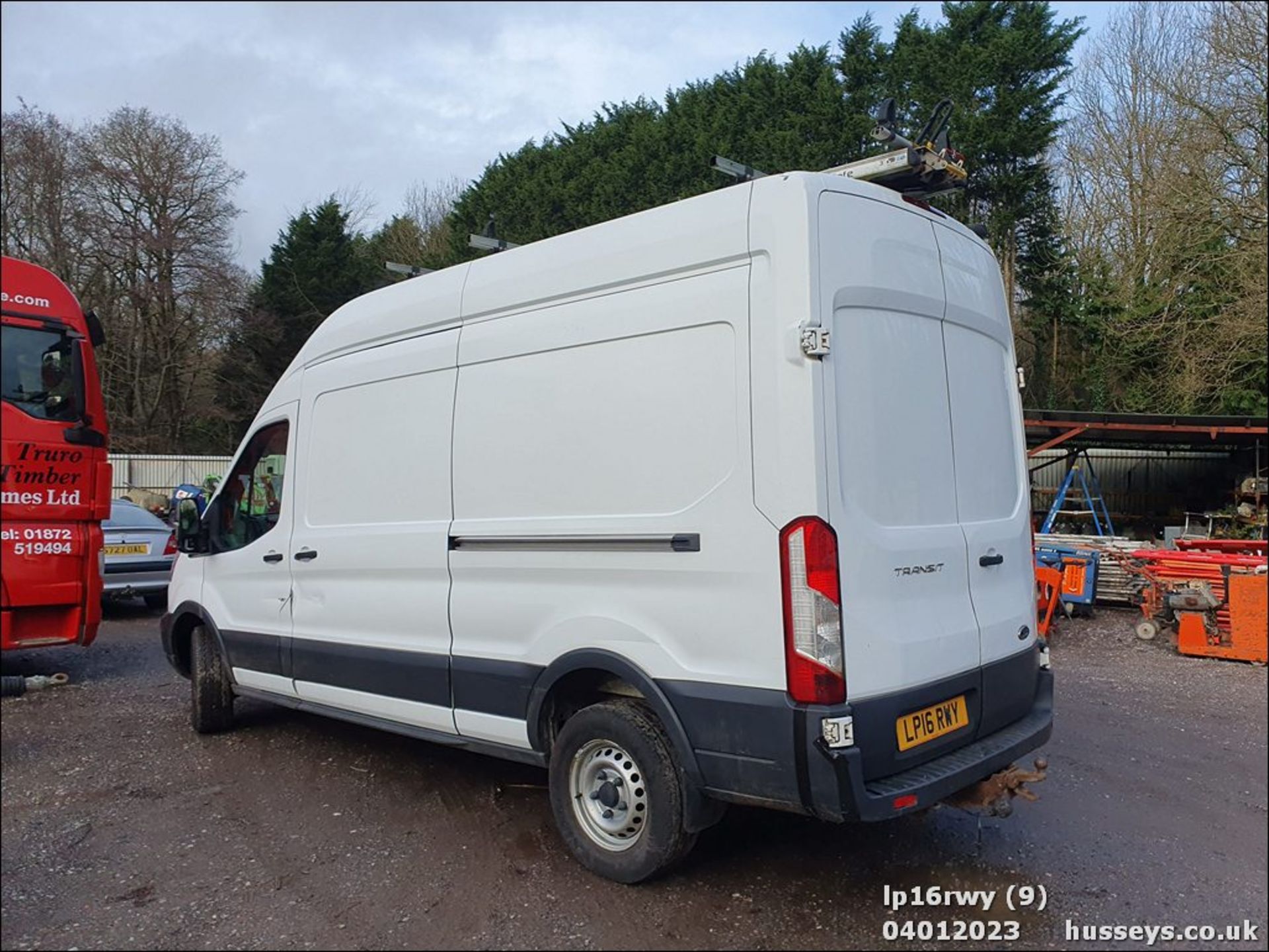 16/16 FORD TRANSIT 350 - 2198cc 5dr Van (White, 142k) - Image 10 of 37