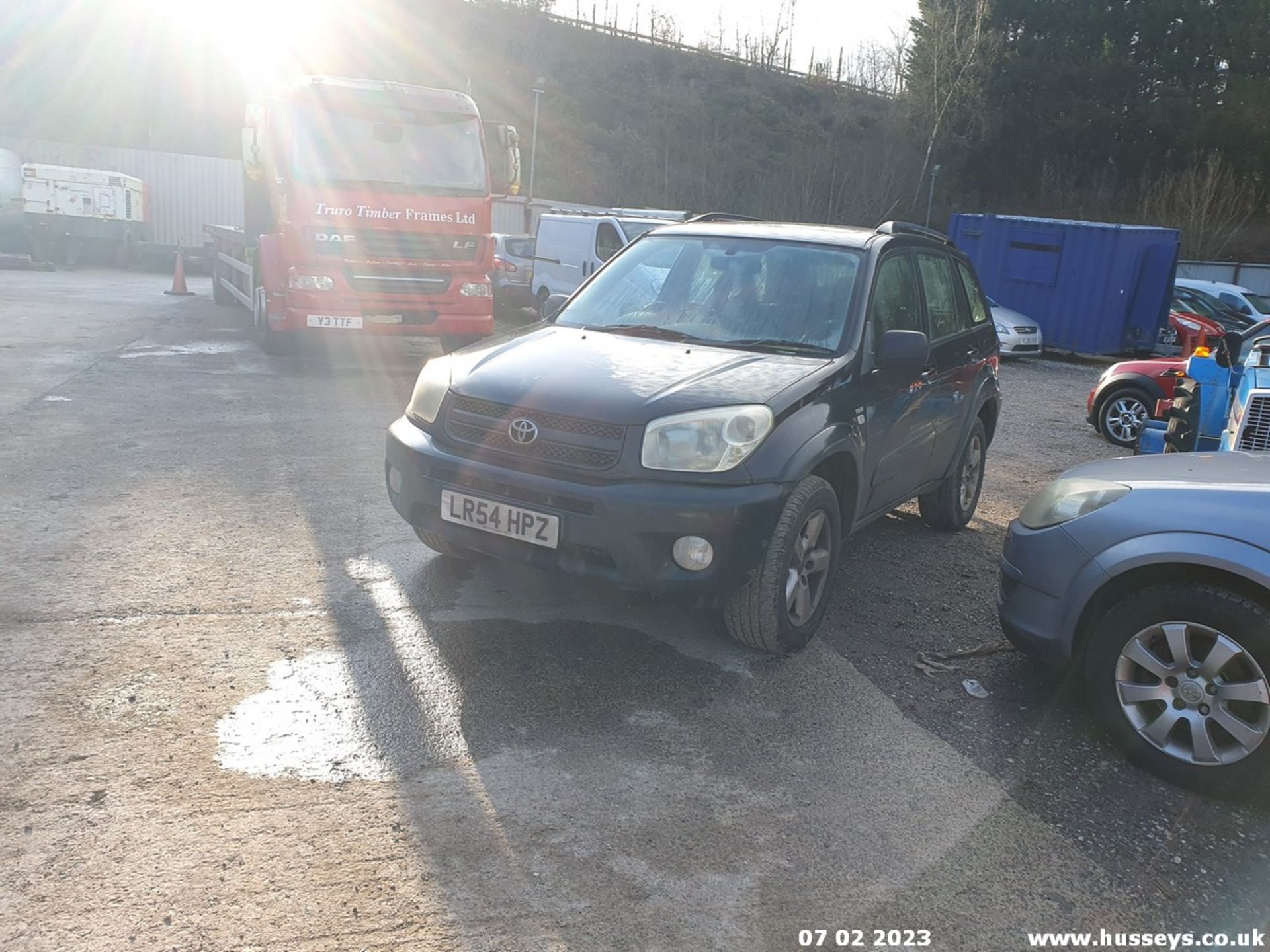 04/54 TOYOTA RAV4 XT4 VVTI - 1998cc 5dr Estate (Black, 203k) - Image 13 of 46