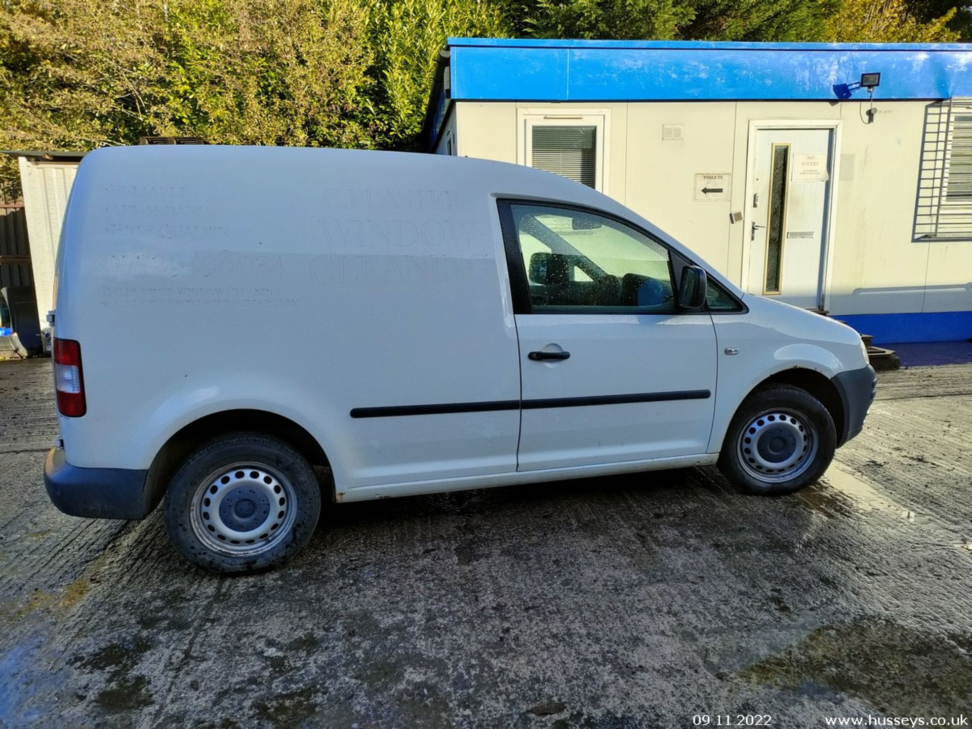 08/57 VOLKSWAGEN CADDY 69PS SDI - 1968cc 5dr Van (White) - Image 20 of 28