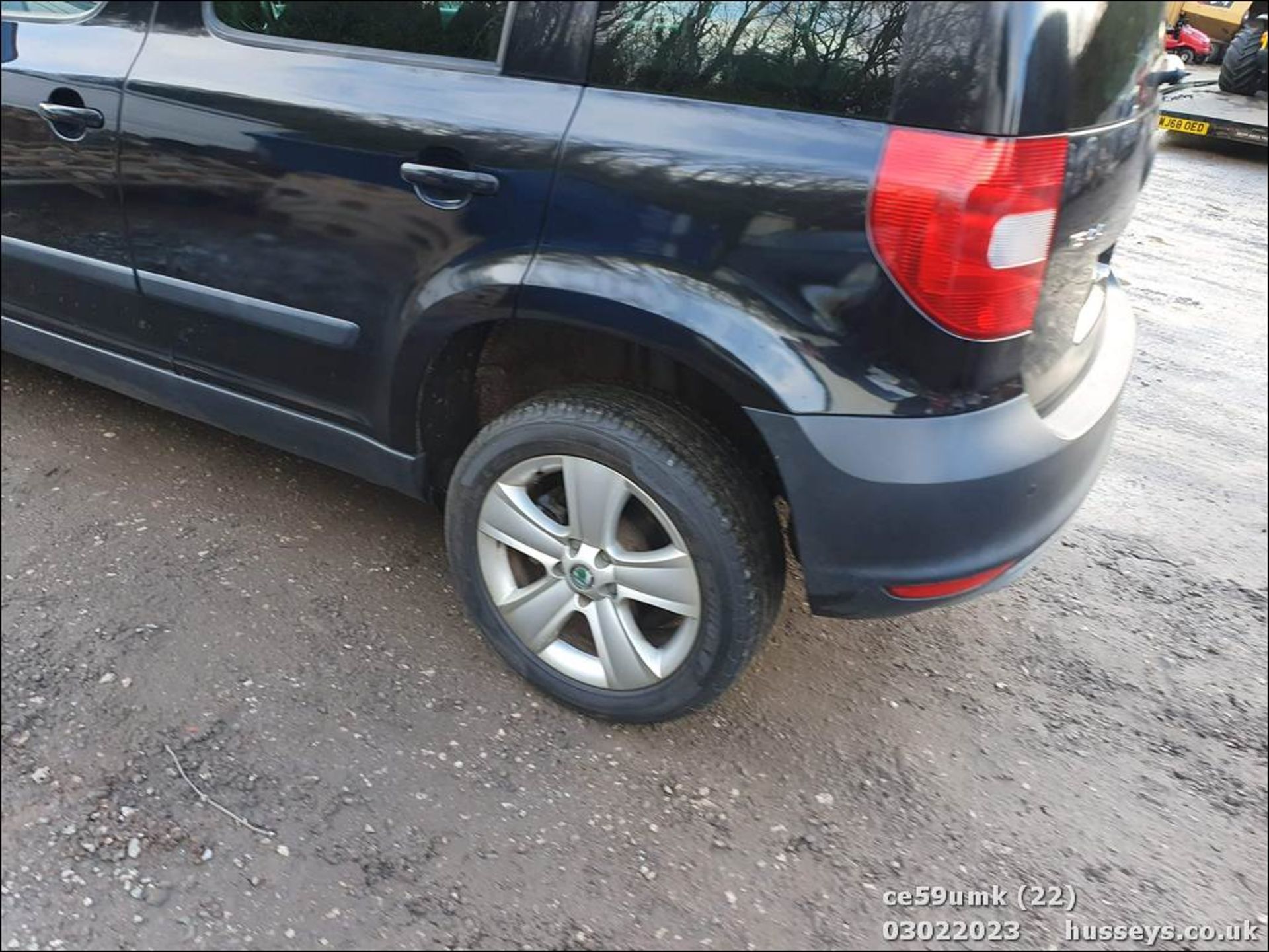 09/59 SKODA YETI SE TSI 4X4 - 1798cc 5dr Hatchback (Black, 51k) - Image 22 of 40