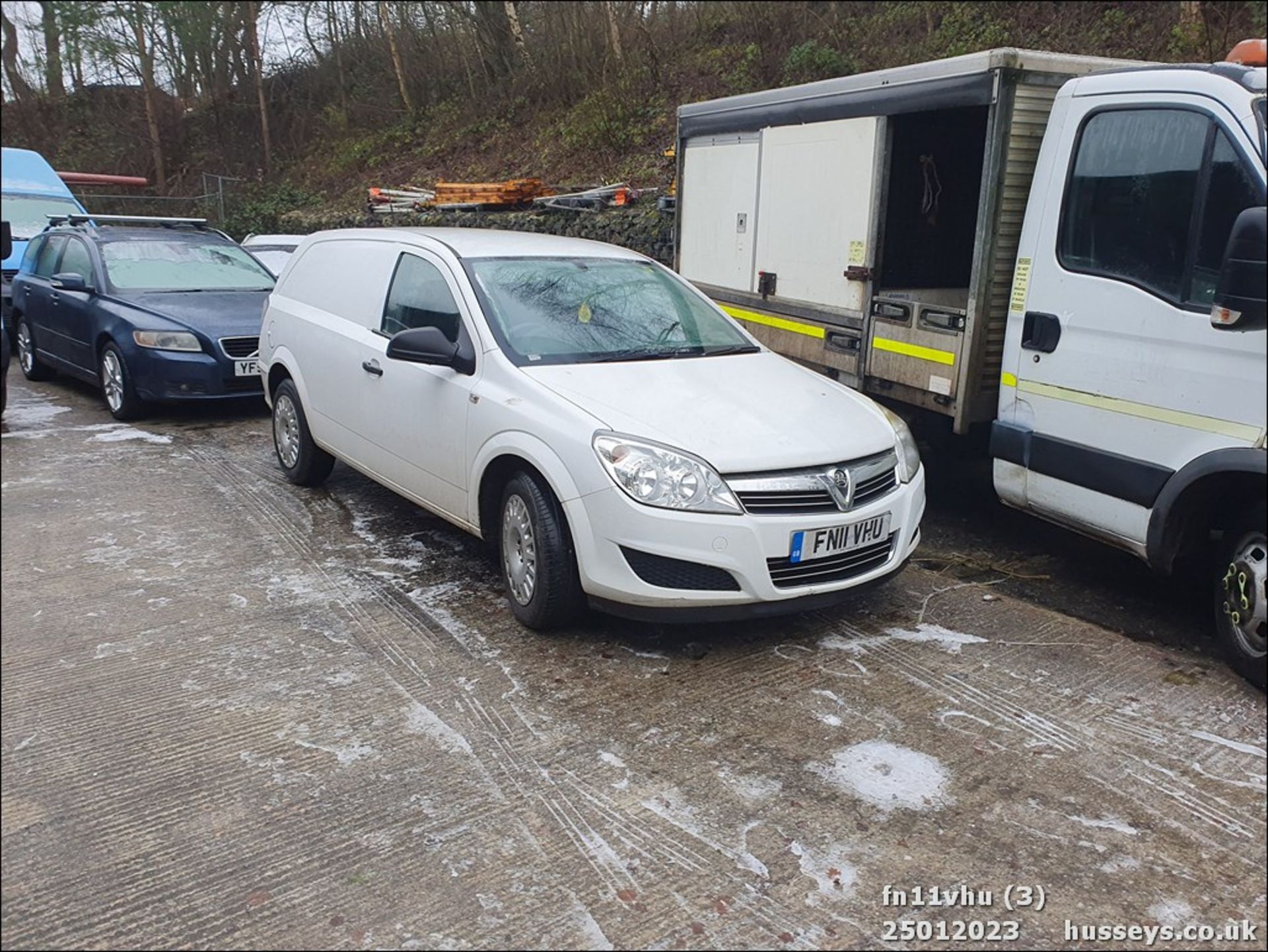 11/11 VAUXHALL ASTRA CLUB A/C CDTI - 1686cc 3dr Van (White, 90k) - Image 4 of 29