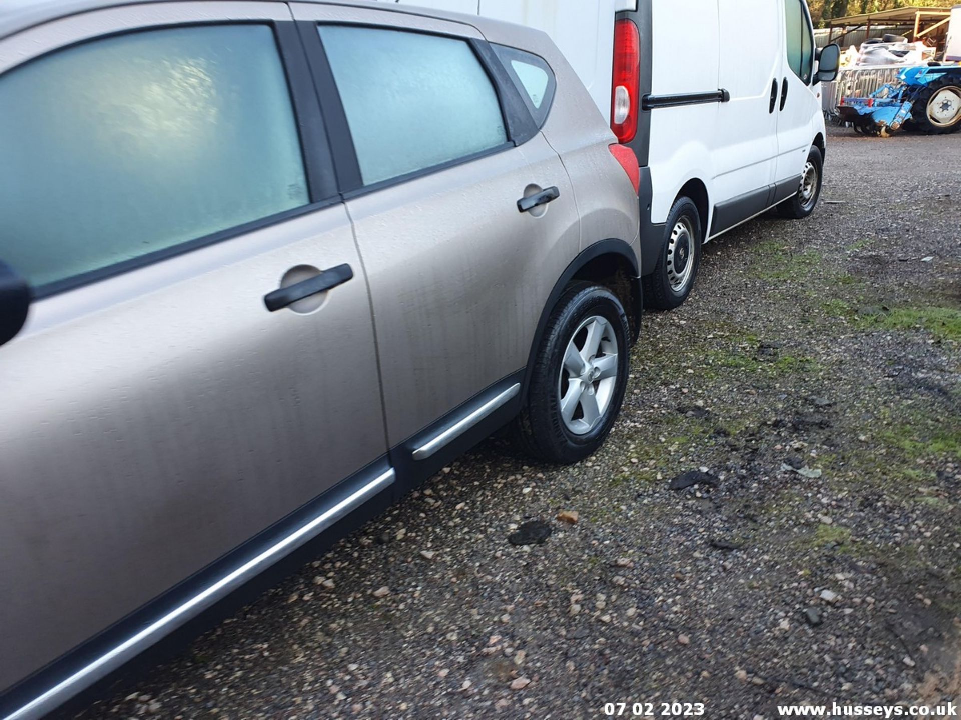 07/07 NISSAN QASHQAI VISIA DCI 2WD - 1461cc 5dr Hatchback (Beige, 117k) - Image 13 of 27