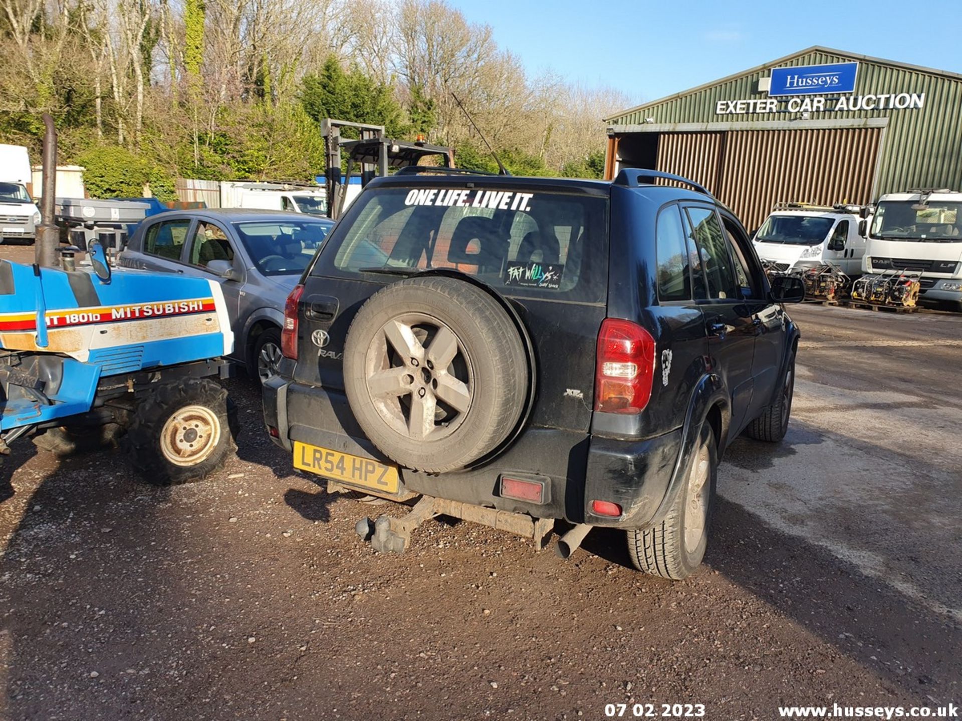 04/54 TOYOTA RAV4 XT4 VVTI - 1998cc 5dr Estate (Black, 203k) - Image 17 of 46