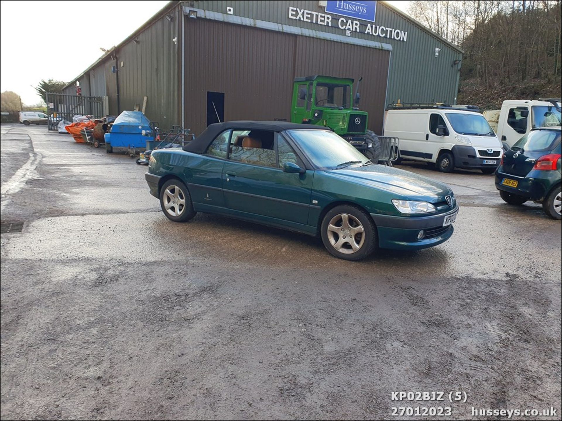 02/02 PEUGEOT 306 CABRIOLET SE 16V - 1761cc 2dr Convertible (Green, 94k) - Image 6 of 40