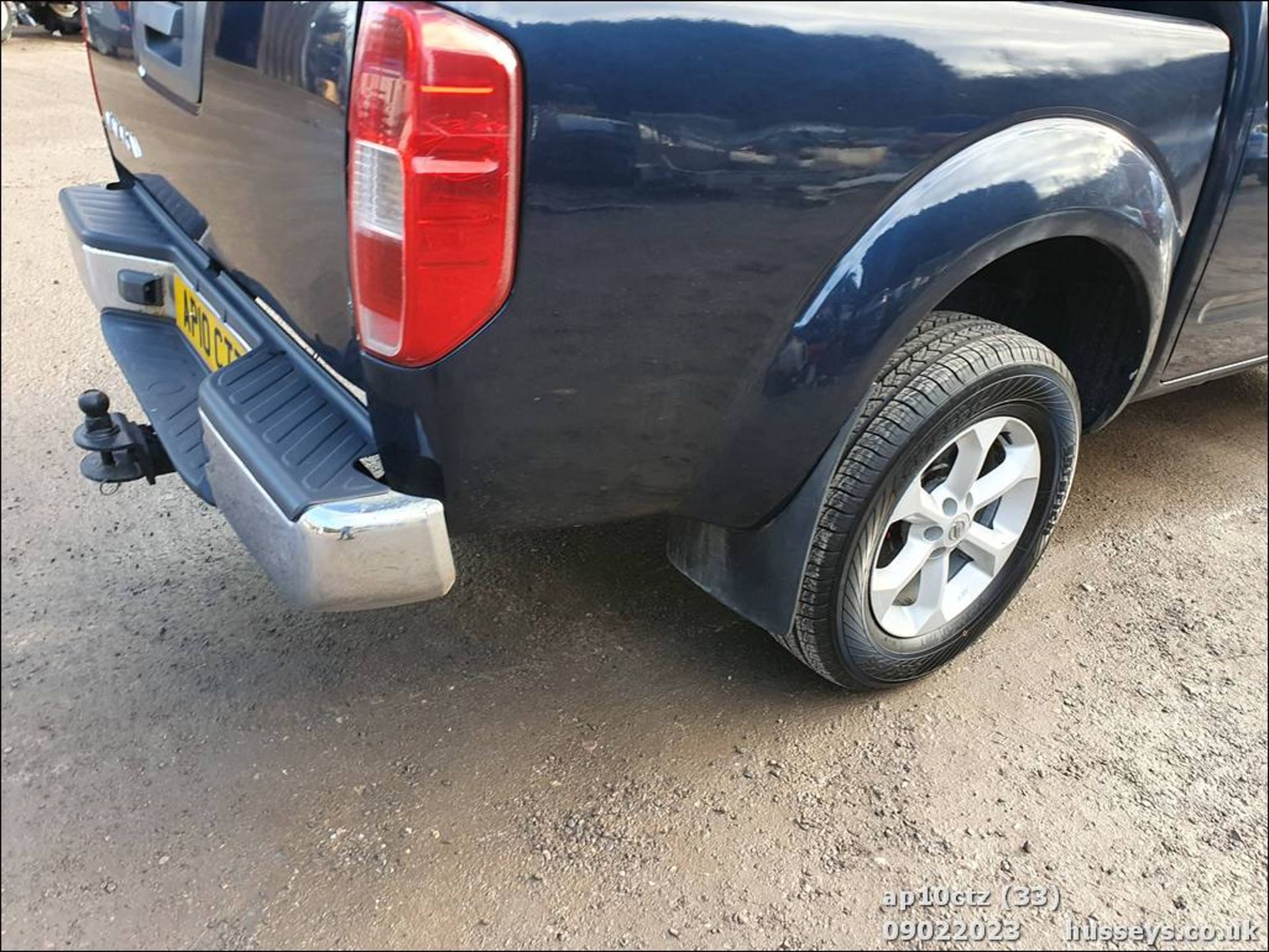 10/10 NISSAN NAVARA TEKNA D/C DCI 188 - 2488cc Pickup (Blue, 124k) - Image 34 of 45