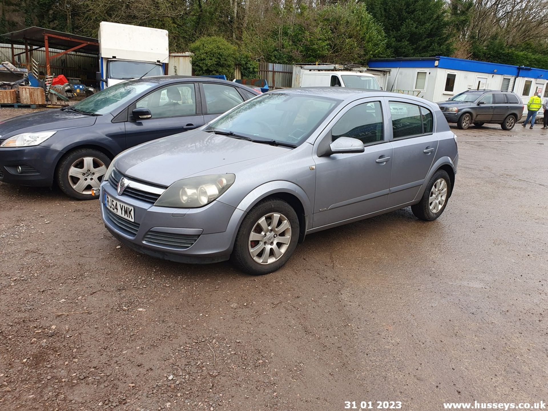 04/54 VAUXHALL ASTRA CLUB CDTI - 1686cc 5dr Hatchback (Silver) - Image 15 of 21