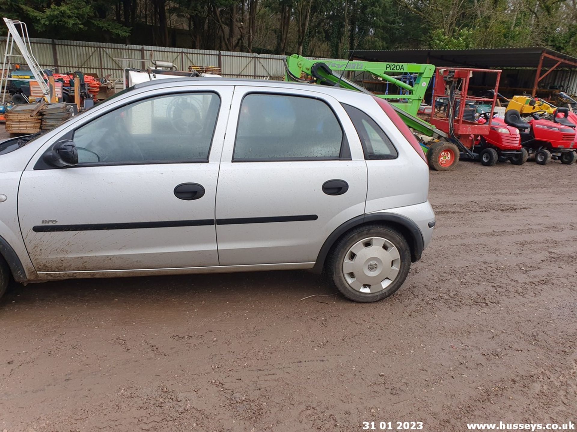 06/06 VAUXHALL CORSA LIFE TWINPORT - 1229cc 5dr Hatchback (Silver, 67k) - Image 15 of 34