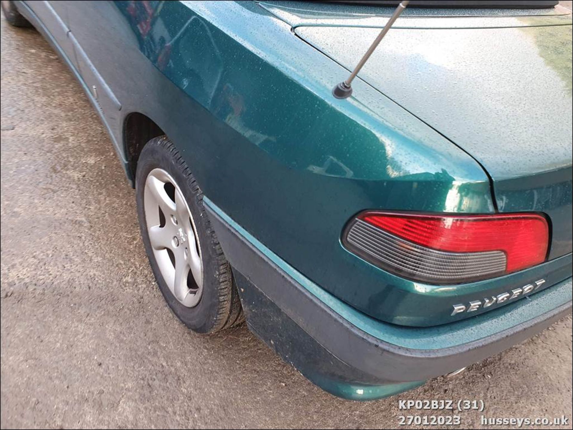 02/02 PEUGEOT 306 CABRIOLET SE 16V - 1761cc 2dr Convertible (Green, 94k) - Image 31 of 40