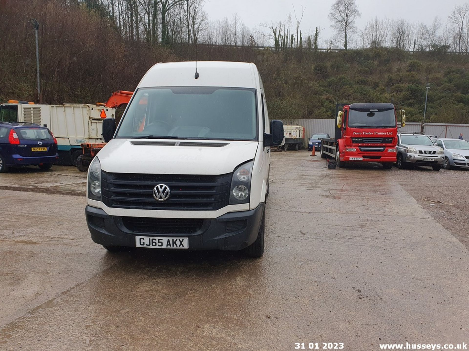 15/65 VOLKSWAGEN CRAFTER CR35 STARTLINE TD - 1968cc 5dr Van (White, 239k) - Image 5 of 55