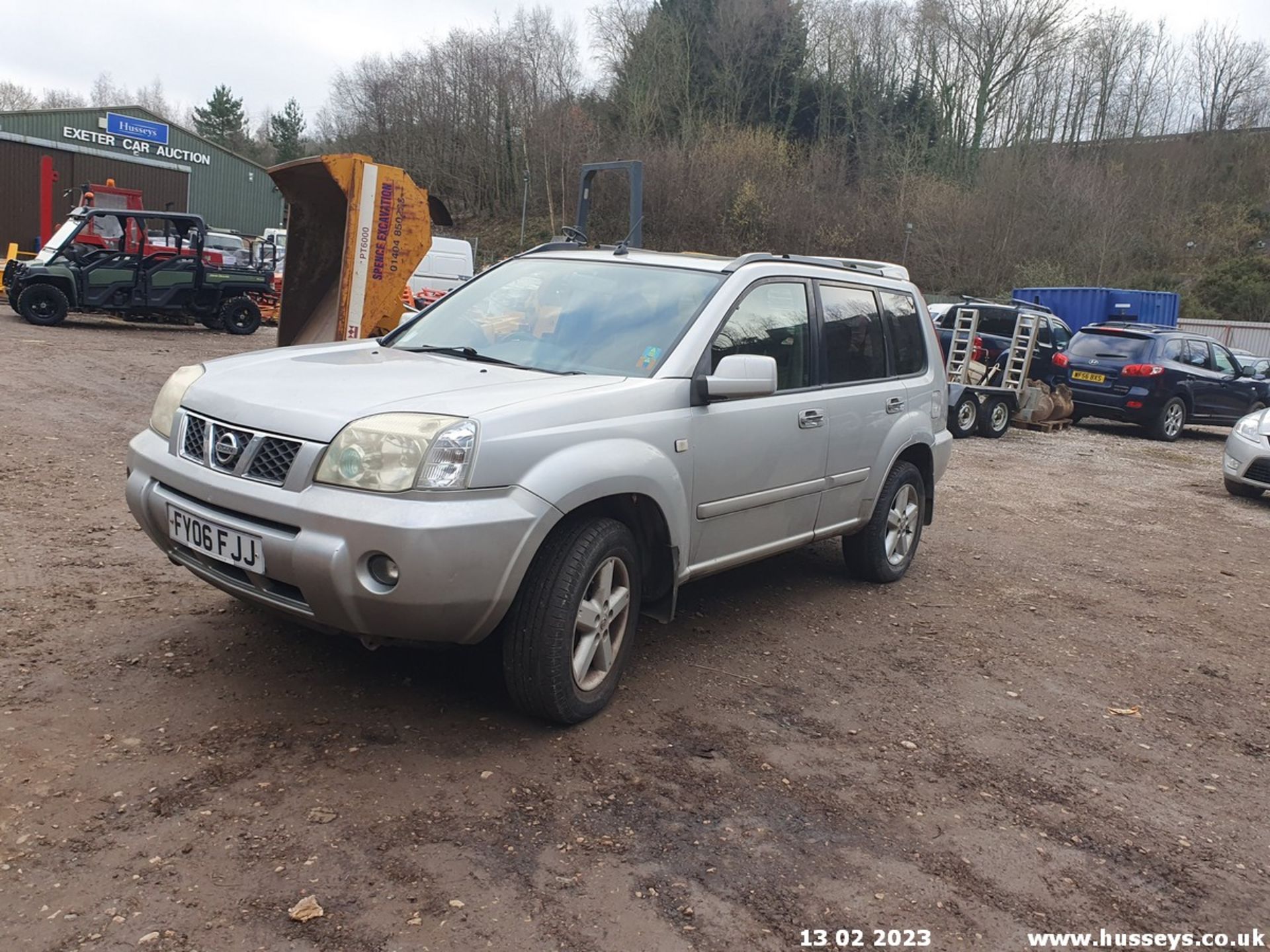 06/06 NISSAN X-TRAIL COLUMBIA DCI - 2184cc 5dr Estate (Silver, 135k) - Image 2 of 28