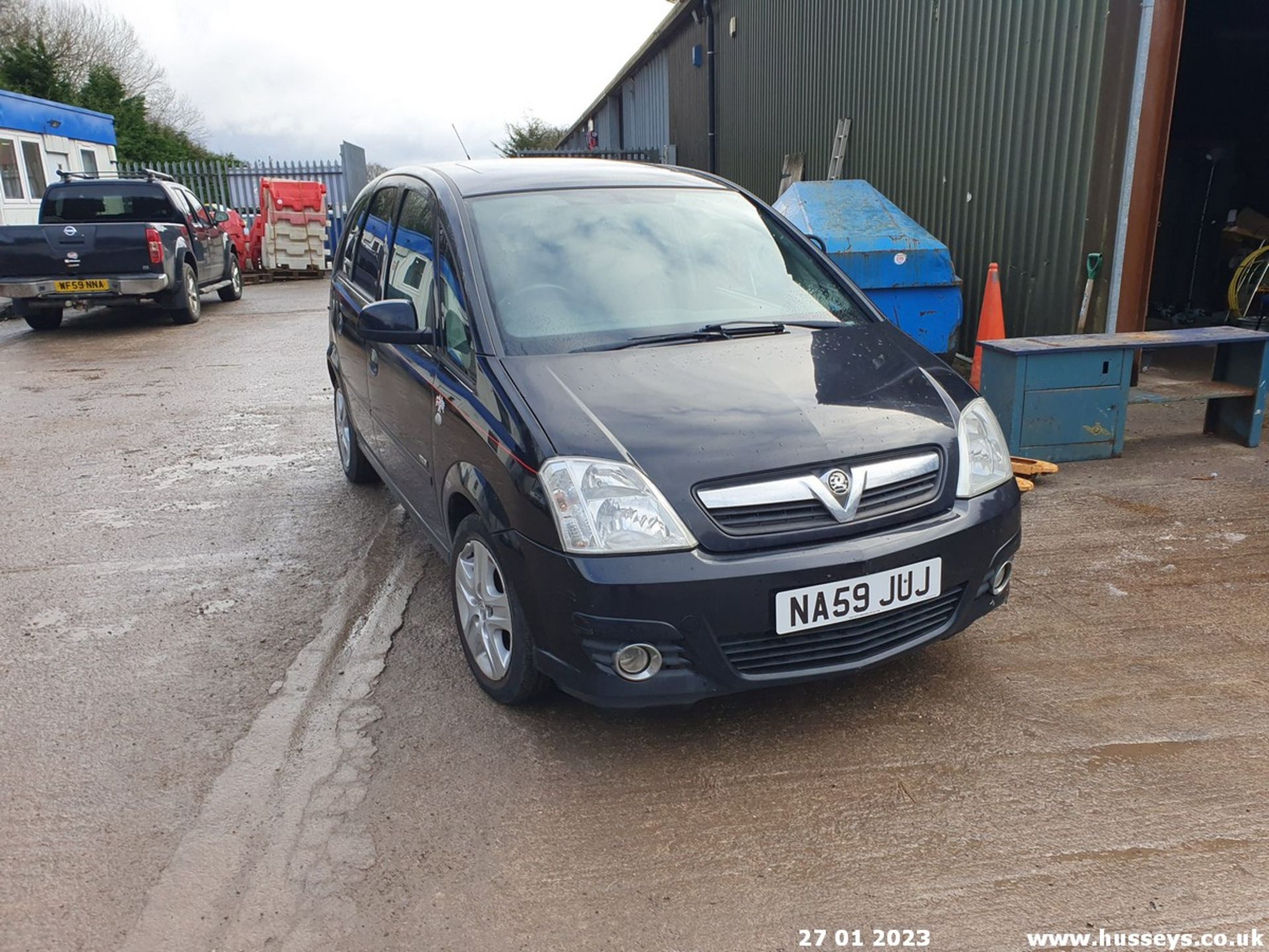 10/59 VAUXHALL MERIVA DESIGN 16V T-PORT - 1364cc 5dr MPV (Black) - Image 11 of 39