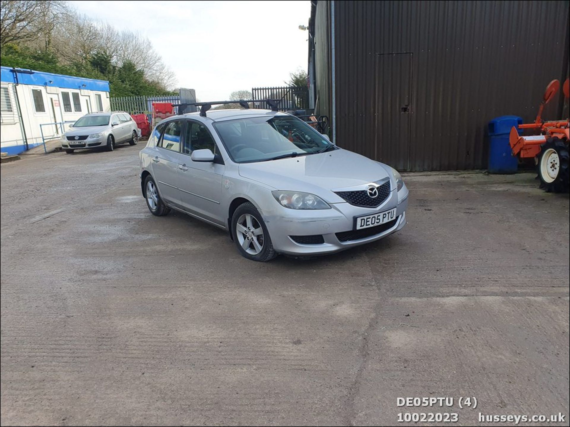 05/05 MAZDA 3 TS - 1598cc 5dr Hatchback (Silver, 101k) - Image 4 of 39