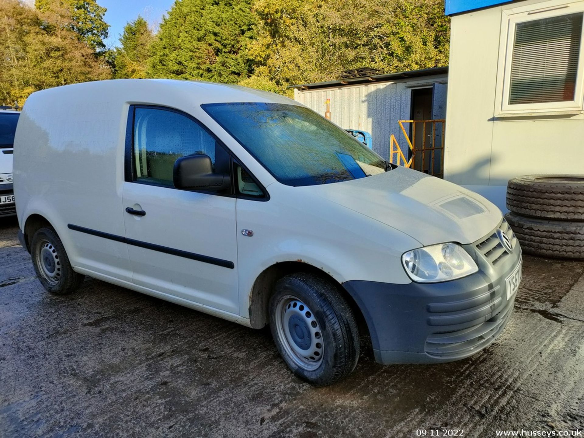 08/57 VOLKSWAGEN CADDY 69PS SDI - 1968cc 5dr Van (White) - Image 3 of 28