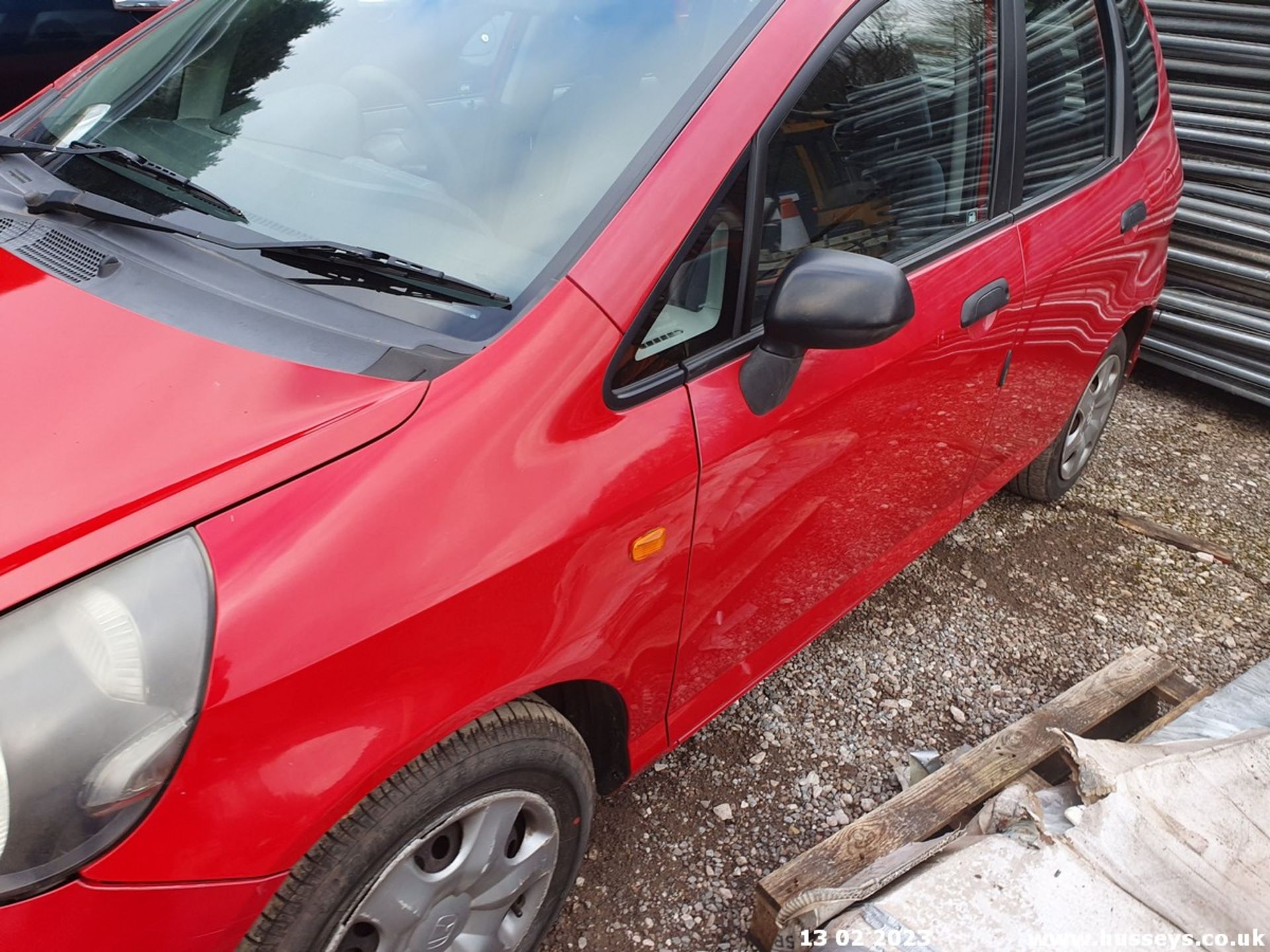 06/56 HONDA JAZZ S - 1246cc 5dr Hatchback (Red, 140k) - Image 12 of 28