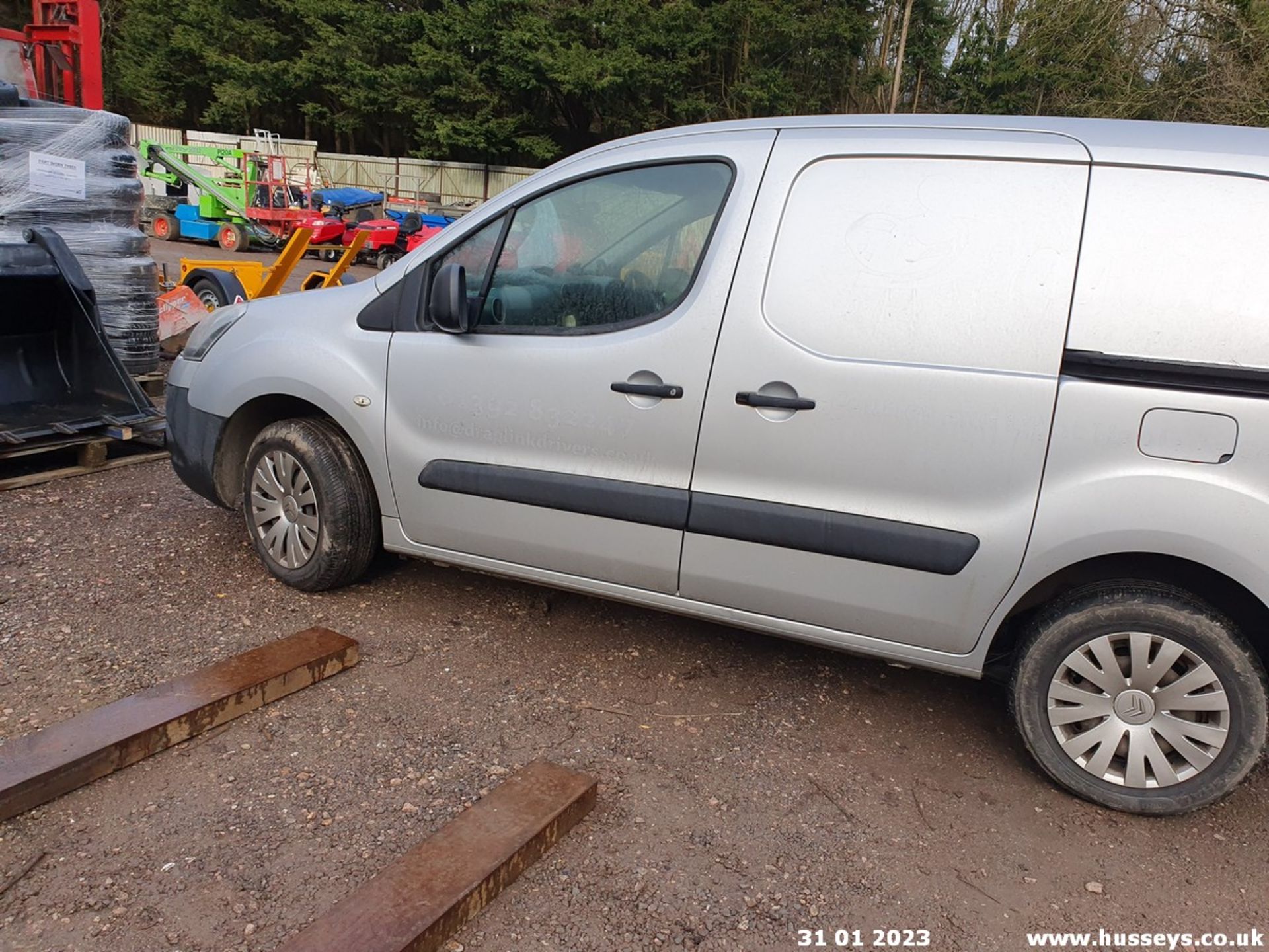 14/14 CITROEN BERLINGO 850 ENTERPRISE H - 1560cc 5dr Van (Silver, 229k) - Image 9 of 48