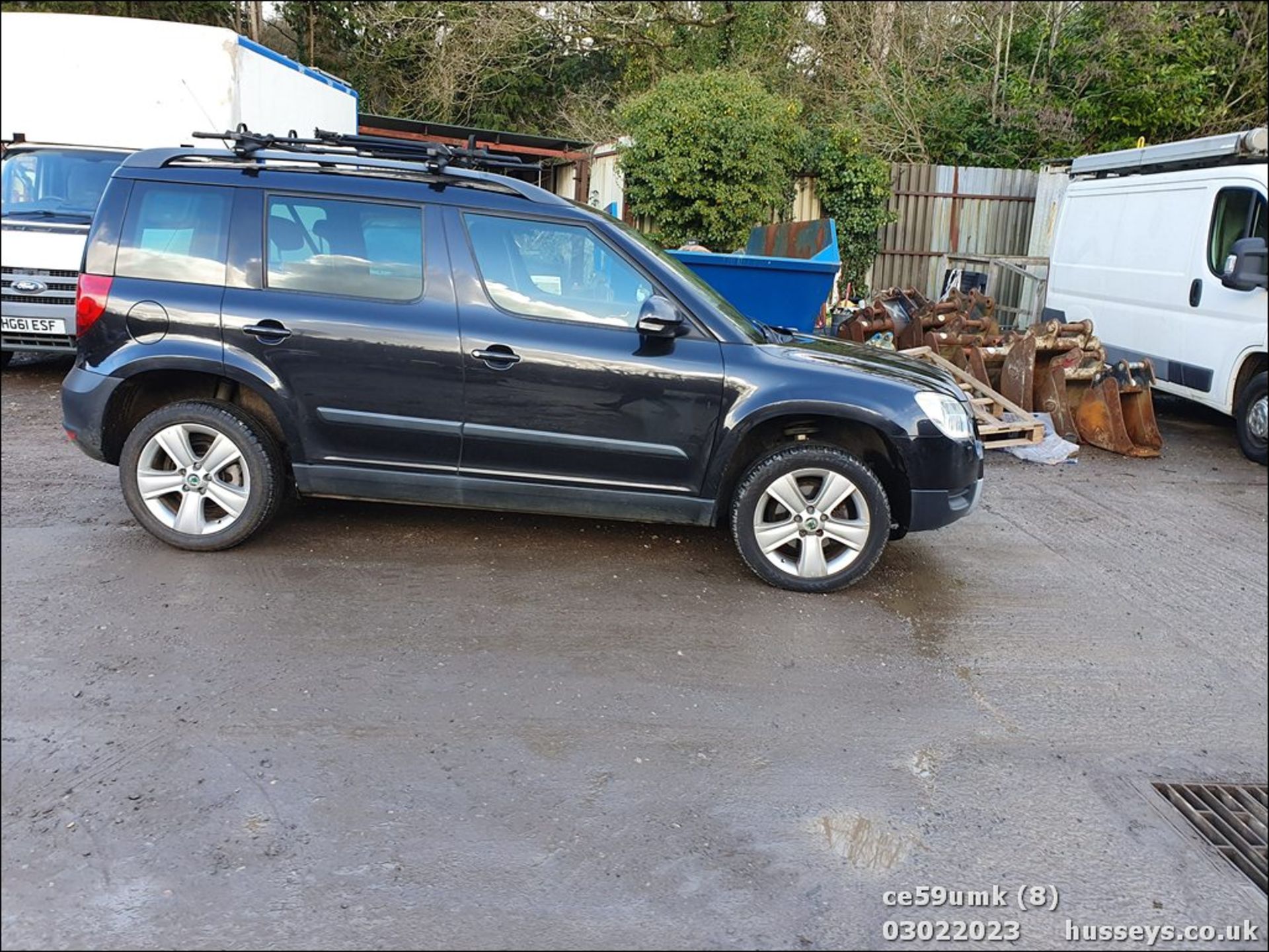 09/59 SKODA YETI SE TSI 4X4 - 1798cc 5dr Hatchback (Black, 51k) - Image 7 of 40