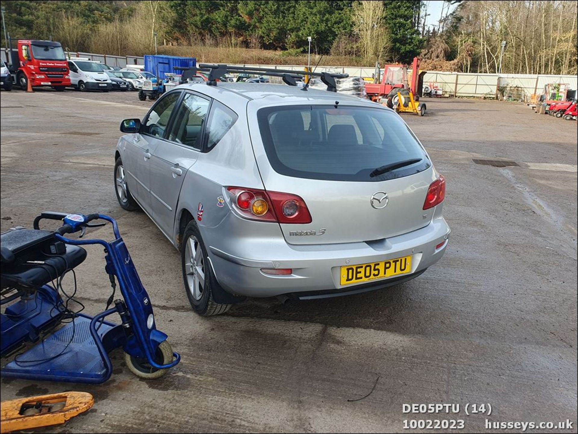 05/05 MAZDA 3 TS - 1598cc 5dr Hatchback (Silver, 101k) - Image 14 of 39