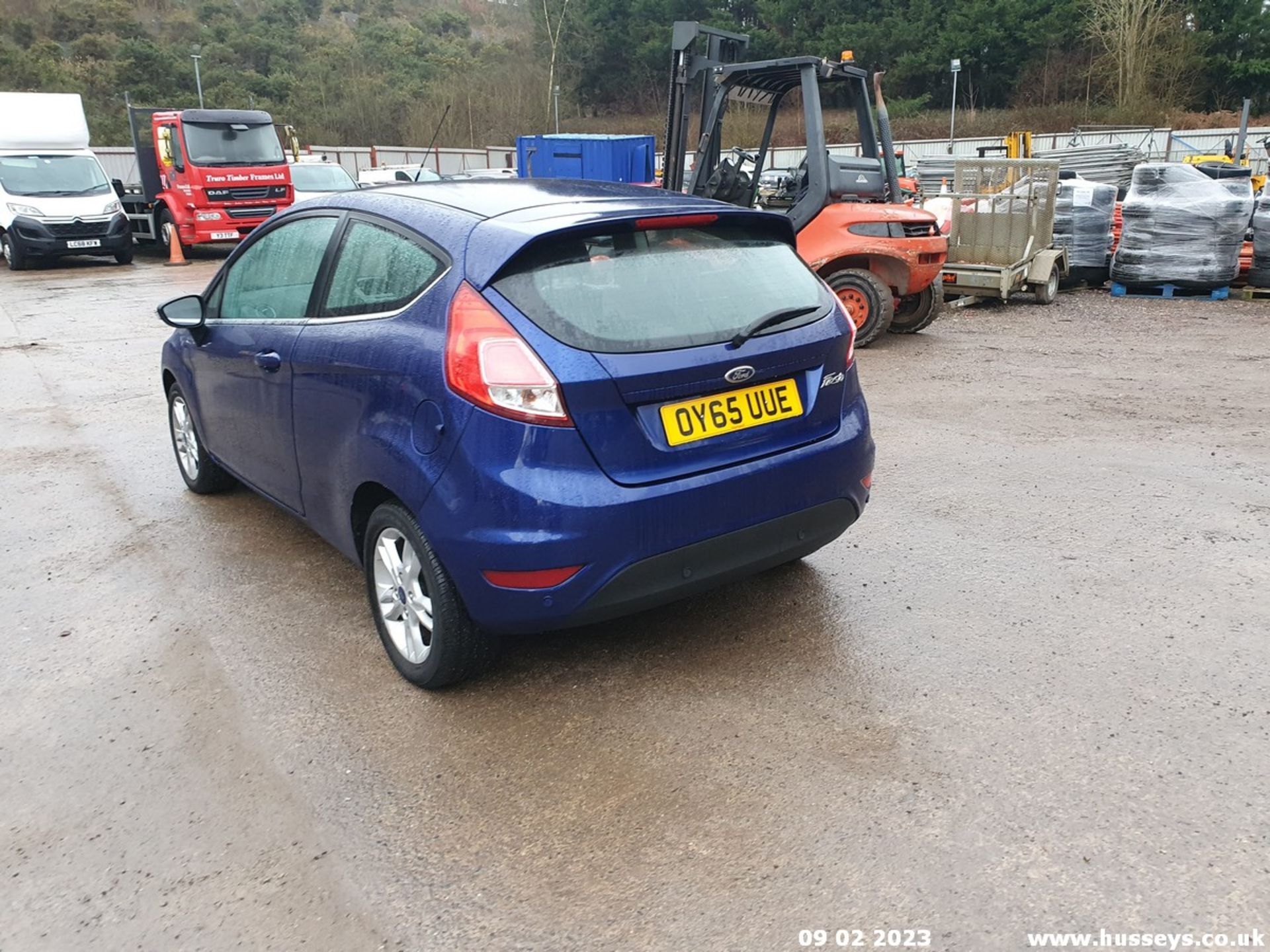 15/65 FORD FIESTA ZETEC TDCI - 1499cc 3dr Hatchback (Blue, 128k) - Image 18 of 48