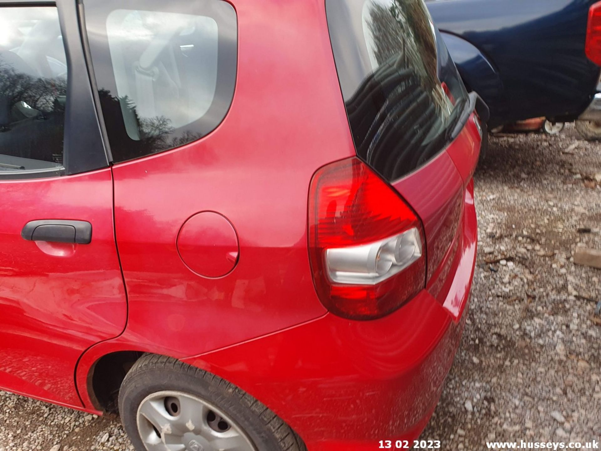 06/56 HONDA JAZZ S - 1246cc 5dr Hatchback (Red, 140k) - Image 16 of 28