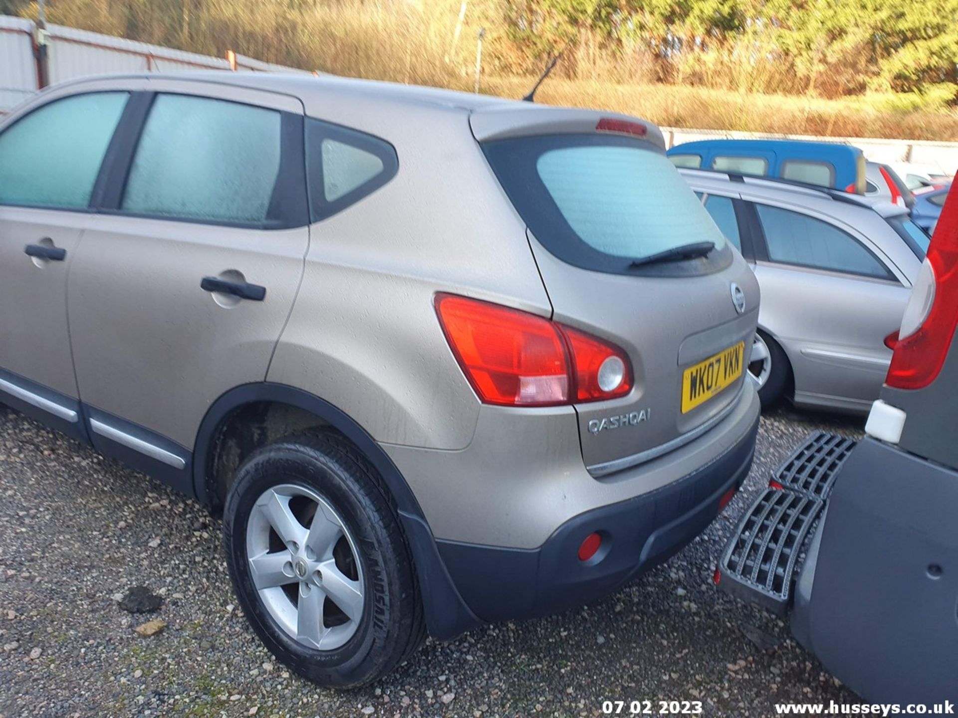 07/07 NISSAN QASHQAI VISIA DCI 2WD - 1461cc 5dr Hatchback (Beige, 117k) - Image 15 of 27