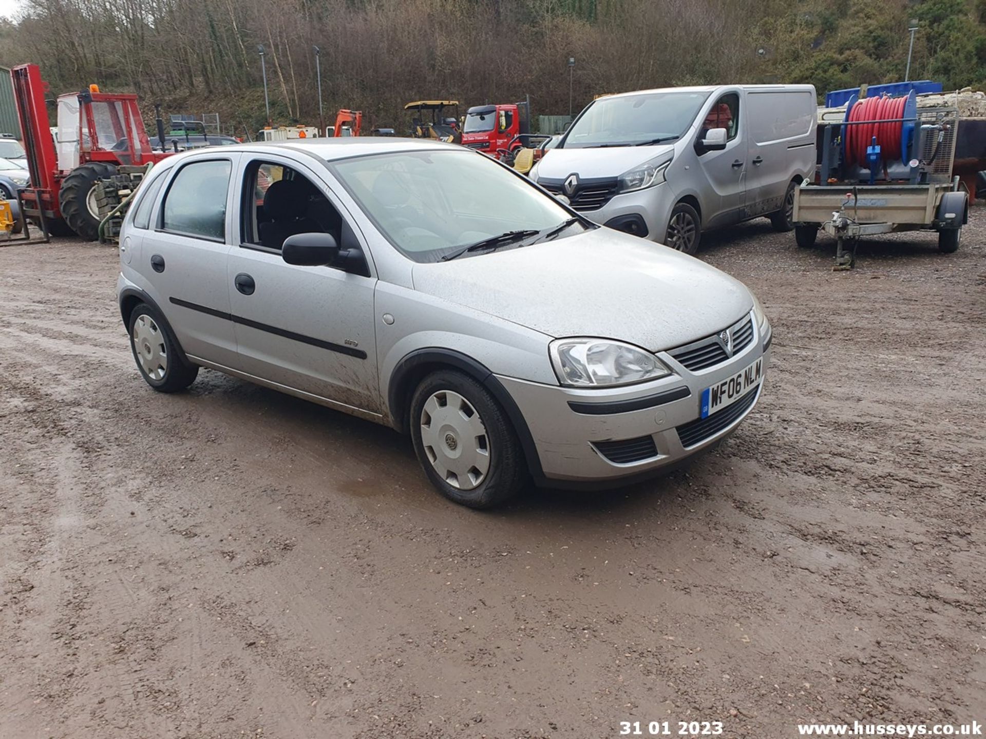 06/06 VAUXHALL CORSA LIFE TWINPORT - 1229cc 5dr Hatchback (Silver, 67k) - Image 3 of 34