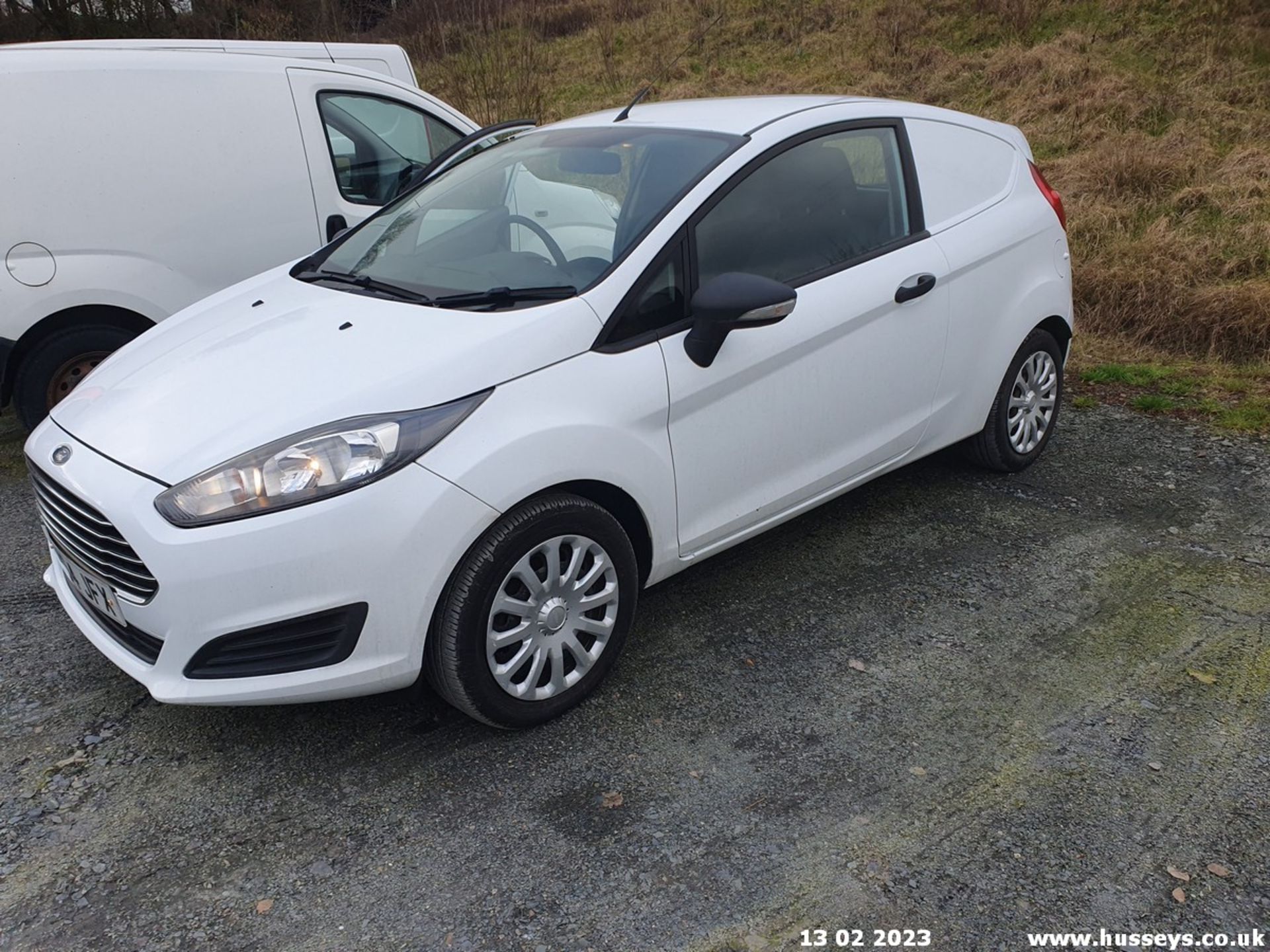 14/64 FORD FIESTA BASE TDCI - 1499cc 3dr Van (White, 103k) - Image 7 of 25