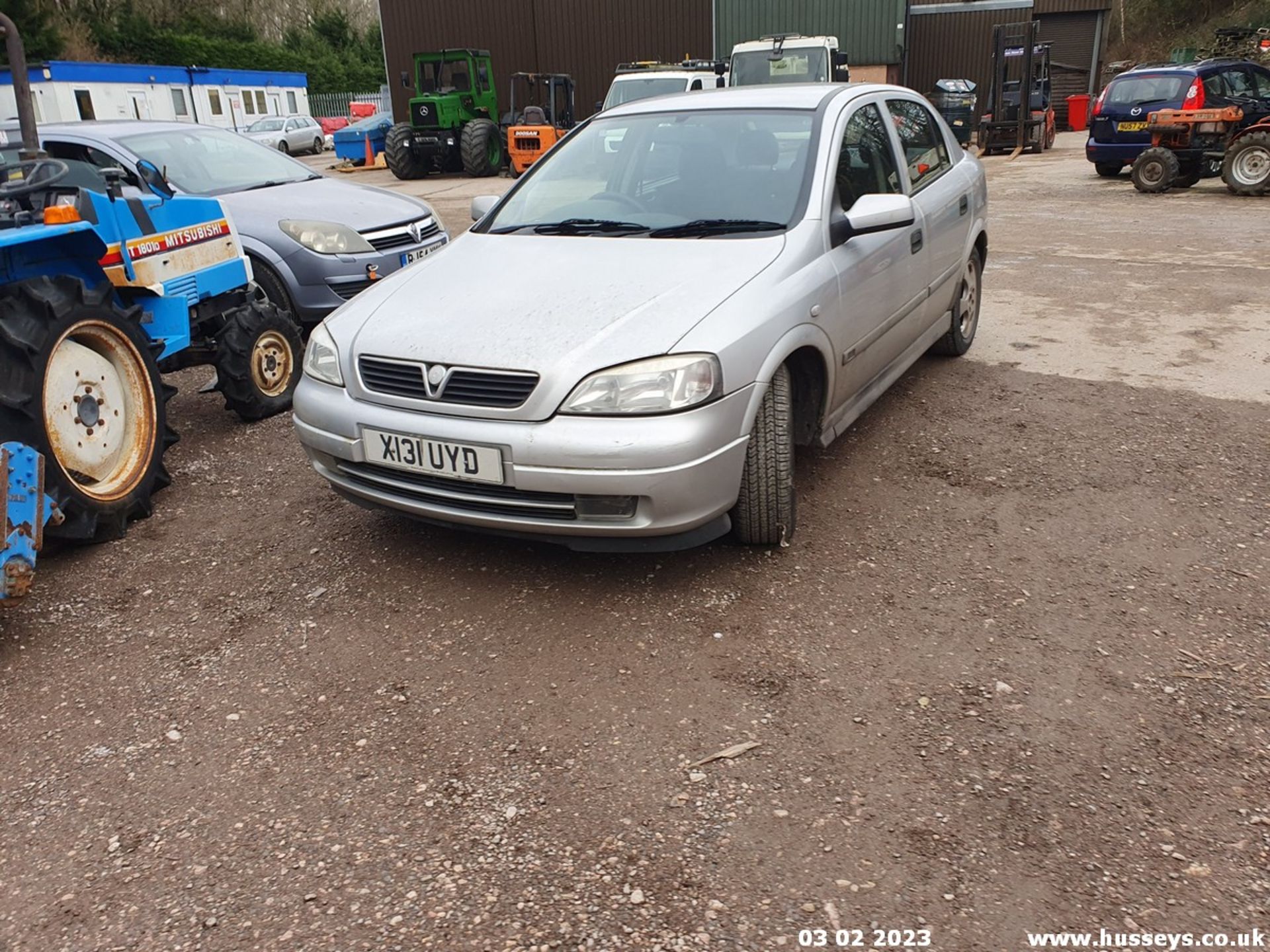 2000 VAUXHALL ASTRA CDX 16V AUTO - 1796cc 5dr Hatchback (Silver, 117k) - Image 16 of 32