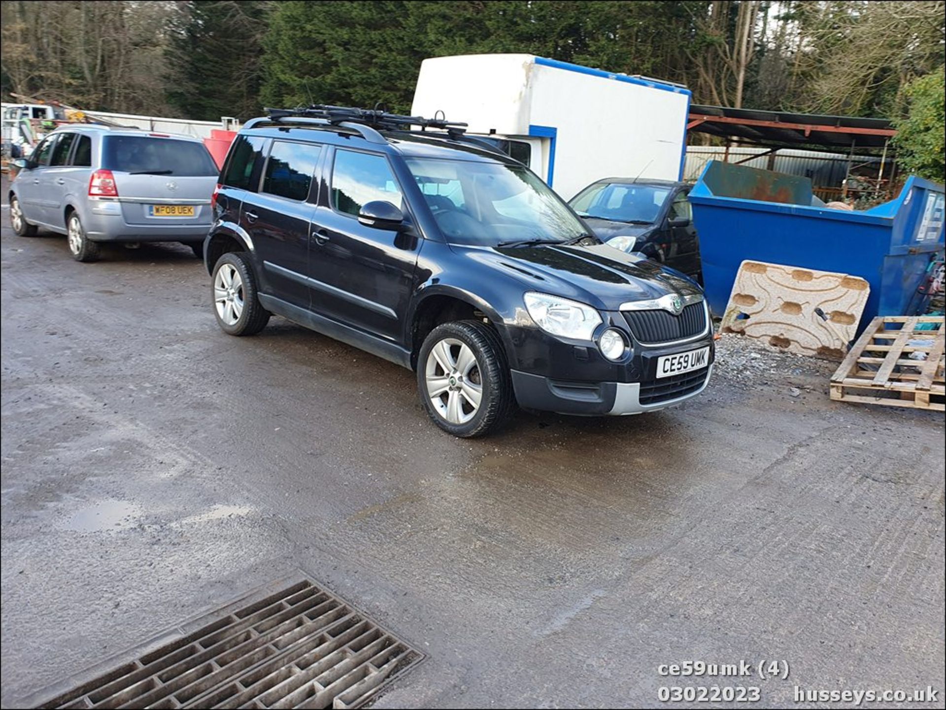 09/59 SKODA YETI SE TSI 4X4 - 1798cc 5dr Hatchback (Black, 51k) - Image 4 of 40