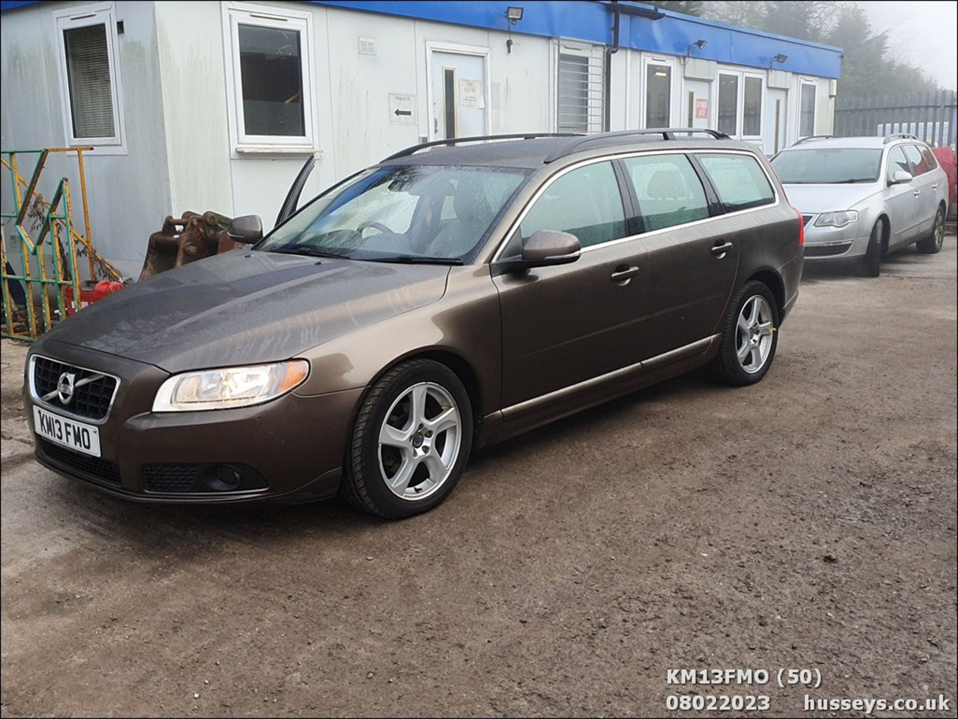 13/13 VOLVO V70 SE D2 AUTO - 1560cc 5dr Estate (Bronze, 177k) - Image 50 of 50