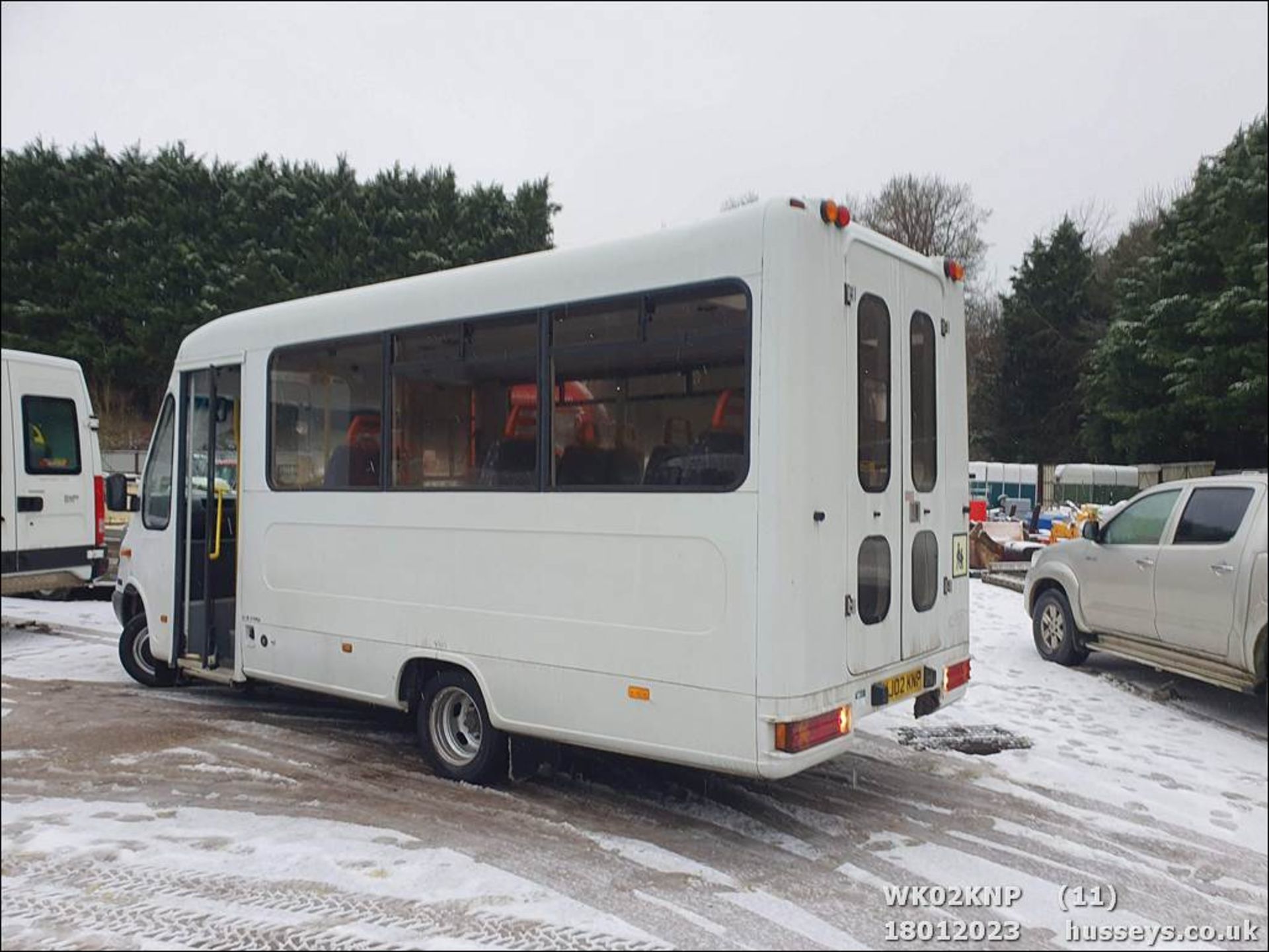 02/02 MERCEDES SPRINTER 413 CDI - 2151cc 2dr Minibus (White, 415k) - Image 12 of 15