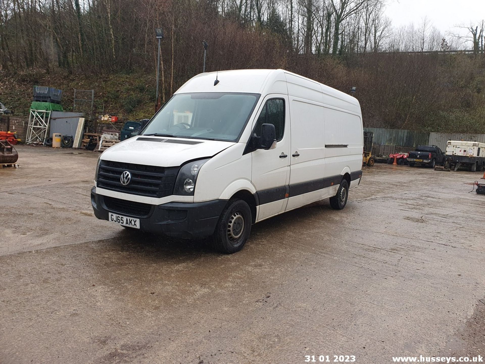 15/65 VOLKSWAGEN CRAFTER CR35 STARTLINE TD - 1968cc 5dr Van (White, 239k) - Image 3 of 55