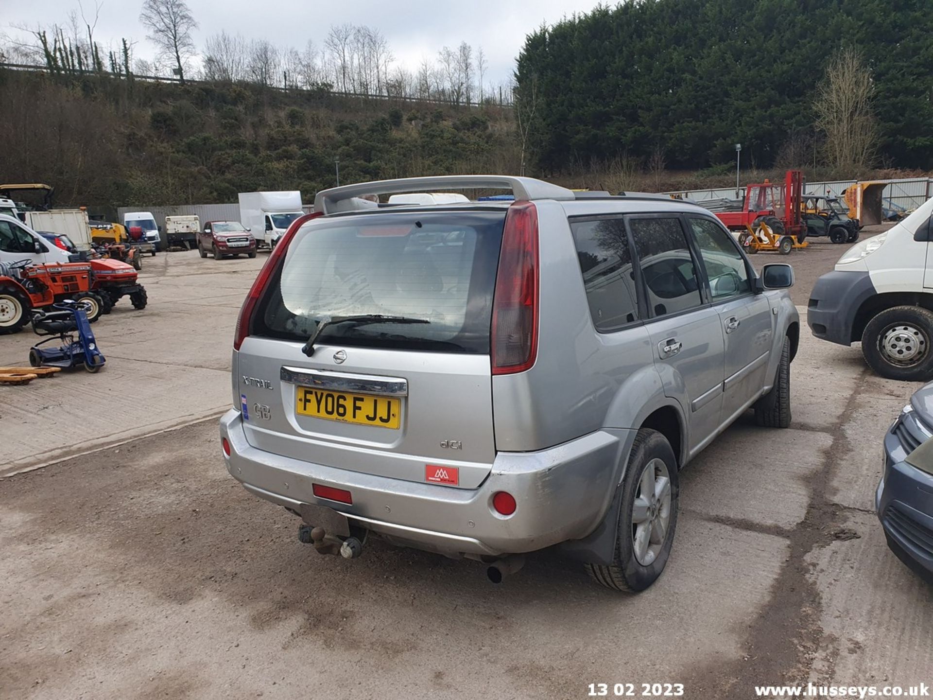 06/06 NISSAN X-TRAIL COLUMBIA DCI - 2184cc 5dr Estate (Silver, 135k) - Image 15 of 28