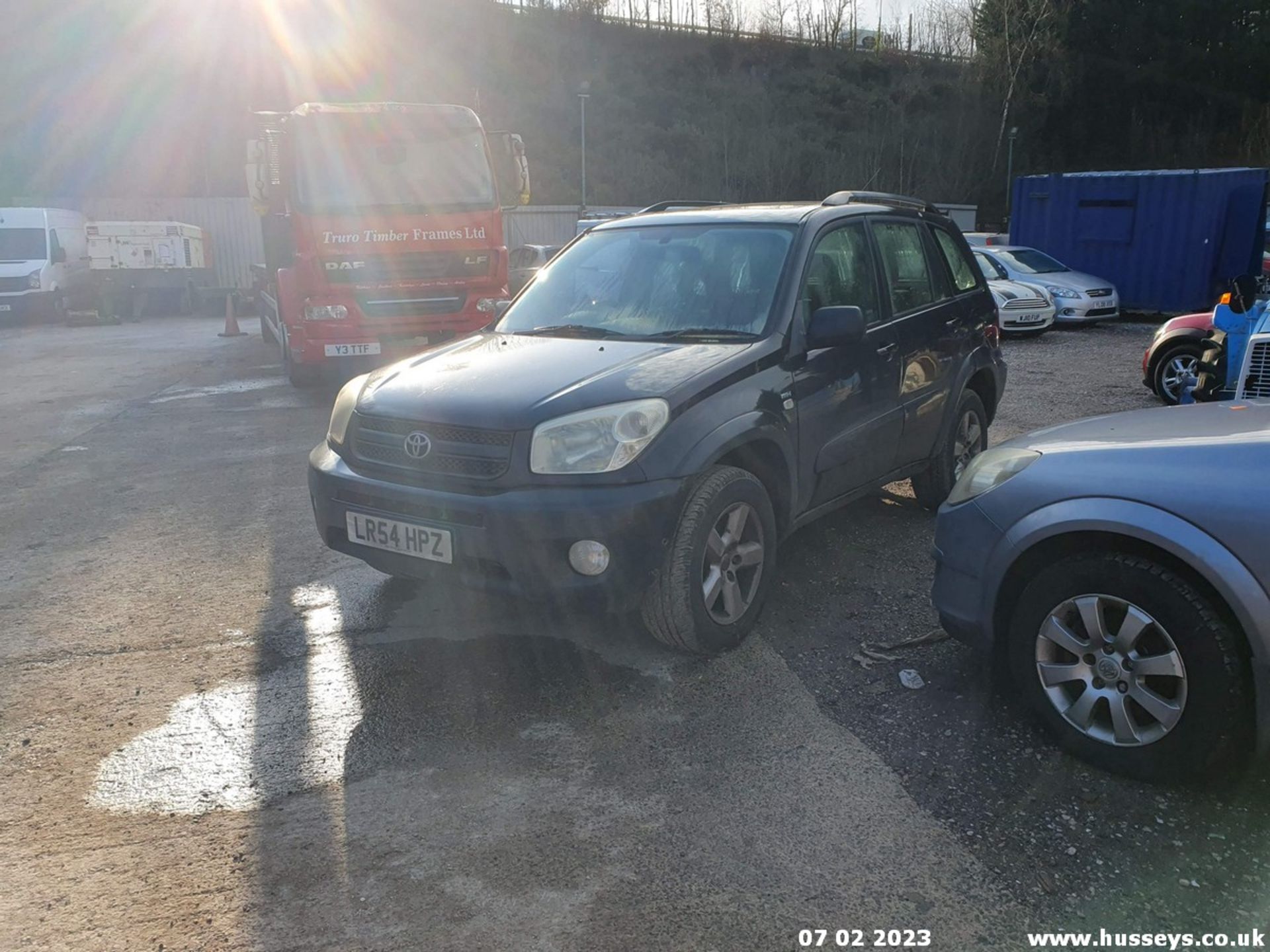 04/54 TOYOTA RAV4 XT4 VVTI - 1998cc 5dr Estate (Black, 203k) - Image 12 of 46