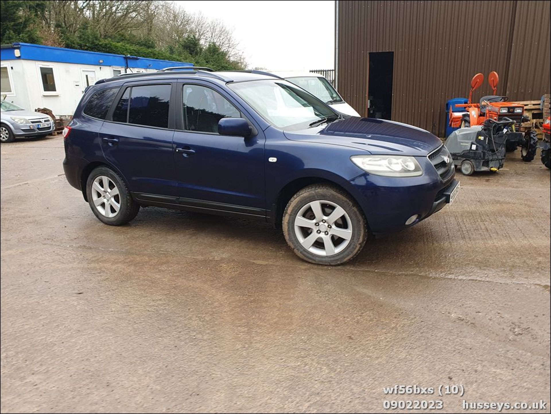 06/56 HYUNDAI SANTA FE CDX+ CRTD A - 2188cc 5dr Estate (Blue, 92k) - Image 11 of 45